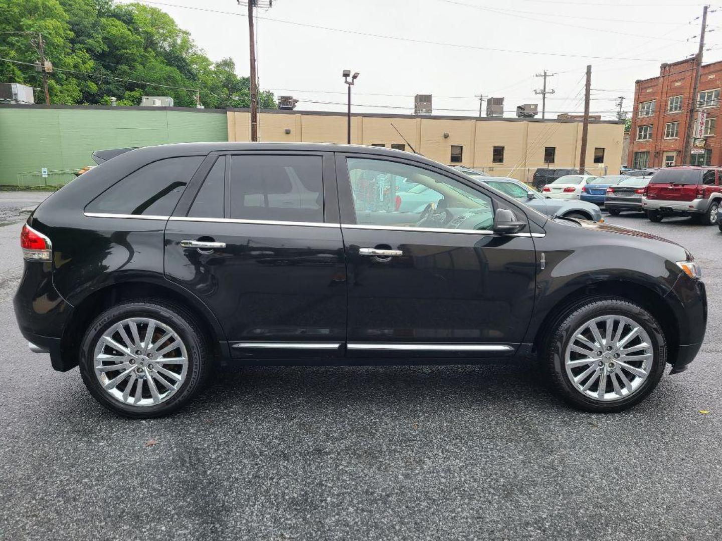 2013 BLACK LINCOLN MKX AWD (2LMDJ8JK4DB) with an 3.7L engine, Automatic transmission, located at 117 North Cameron Street, Harrisburg, PA, 17101, (717) 963-8962, 40.267021, -76.875351 - WE FINANCE!!! Good Credit/ Bad Credit/ No Credit - ALL Trade-Ins Welcomed!!! ***Guaranteed Credit Approval*** APPLY ONLINE or CALL us TODAY ;) Internet Prices and Marketplace Prices are SPECIAL discounted ***CASH DEALS*** Retail Prices are higher. Please call us to discuss your cash and finan - Photo#1