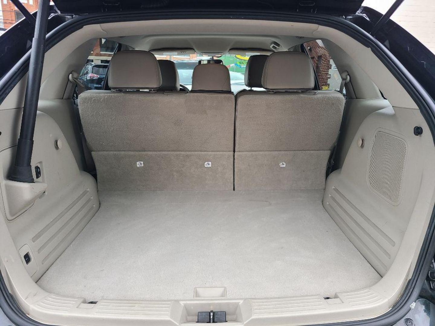2013 BLACK LINCOLN MKX AWD (2LMDJ8JK4DB) with an 3.7L engine, Automatic transmission, located at 117 North Cameron Street, Harrisburg, PA, 17101, (717) 963-8962, 40.267021, -76.875351 - WE FINANCE!!! Good Credit/ Bad Credit/ No Credit - ALL Trade-Ins Welcomed!!! ***Guaranteed Credit Approval*** APPLY ONLINE or CALL us TODAY ;) Internet Prices and Marketplace Prices are SPECIAL discounted ***CASH DEALS*** Retail Prices are higher. Please call us to discuss your cash and finan - Photo#13