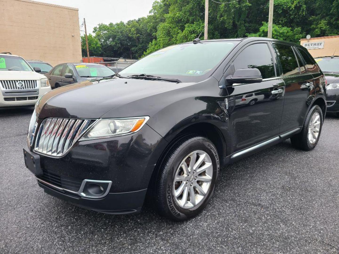 2013 BLACK LINCOLN MKX AWD (2LMDJ8JK2DB) with an 3.7L engine, Automatic transmission, located at 117 North Cameron Street, Harrisburg, PA, 17101, (717) 963-8962, 40.267021, -76.875351 - WE FINANCE!!! Good Credit/ Bad Credit/ No Credit - ALL Trade-Ins Welcomed!!! ***Guaranteed Credit Approval*** APPLY ONLINE or CALL us TODAY ;) Internet Prices and Marketplace Prices are SPECIAL discounted ***CASH DEALS*** Retail Prices are higher. Please call us to discuss your cash and finan - Photo#0
