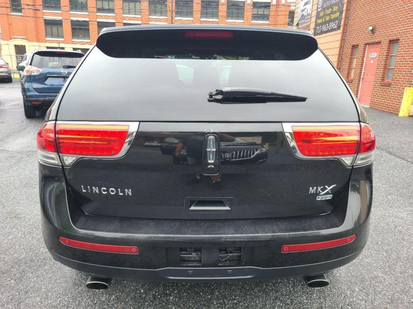 2013 BLACK LINCOLN MKX AWD (2LMDJ8JK2DB) with an 3.7L engine, Automatic transmission, located at 117 North Cameron Street, Harrisburg, PA, 17101, (717) 963-8962, 40.267021, -76.875351 - WE FINANCE!!! Good Credit/ Bad Credit/ No Credit - ALL Trade-Ins Welcomed!!! ***Guaranteed Credit Approval*** APPLY ONLINE or CALL us TODAY ;) Internet Prices and Marketplace Prices are SPECIAL discounted ***CASH DEALS*** Retail Prices are higher. Please call us to discuss your cash and finan - Photo#3