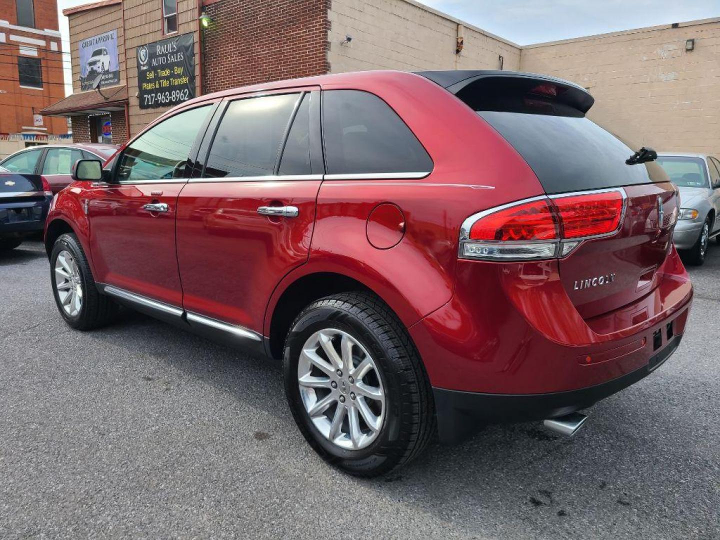 2013 RED LINCOLN MKX SUV (2LMDJ6JK6DB) with an 3.7L engine, Automatic transmission, located at 7981 Paxton Street, Harrisburg, PA, 17111, (717) 561-2926, 40.261490, -76.749229 - WE FINANCE!!! Good Credit/ Bad Credit/ No Credit - ALL Trade-Ins Welcomed!!! ***Guaranteed Credit Approval*** APPLY ONLINE or CALL us TODAY ;) Internet Prices and Marketplace Prices are SPECIAL discounted ***CASH DEALS*** Retail Prices are higher. Please call us to discuss your cash and finan - Photo#9