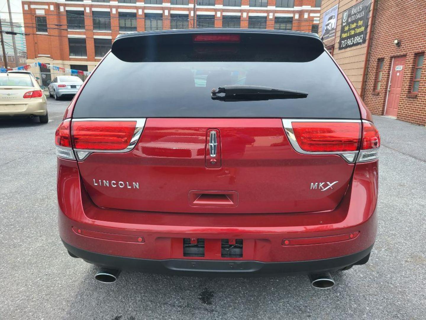 2013 RED LINCOLN MKX SUV (2LMDJ6JK6DB) with an 3.7L engine, Automatic transmission, located at 7981 Paxton Street, Harrisburg, PA, 17111, (717) 561-2926, 40.261490, -76.749229 - WE FINANCE!!! Good Credit/ Bad Credit/ No Credit - ALL Trade-Ins Welcomed!!! ***Guaranteed Credit Approval*** APPLY ONLINE or CALL us TODAY ;) Internet Prices and Marketplace Prices are SPECIAL discounted ***CASH DEALS*** Retail Prices are higher. Please call us to discuss your cash and finan - Photo#13