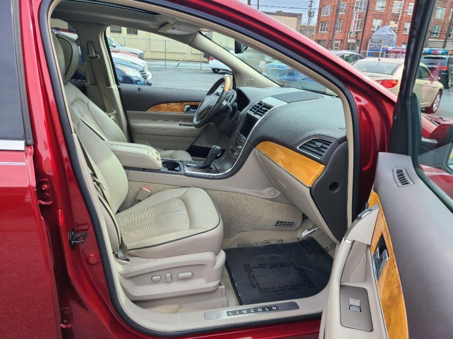 2013 RED LINCOLN MKX SUV (2LMDJ6JK6DB) with an 3.7L engine, Automatic transmission, located at 7981 Paxton Street, Harrisburg, PA, 17111, (717) 561-2926, 40.261490, -76.749229 - WE FINANCE!!! Good Credit/ Bad Credit/ No Credit - ALL Trade-Ins Welcomed!!! ***Guaranteed Credit Approval*** APPLY ONLINE or CALL us TODAY ;) Internet Prices and Marketplace Prices are SPECIAL discounted ***CASH DEALS*** Retail Prices are higher. Please call us to discuss your cash and finan - Photo#15