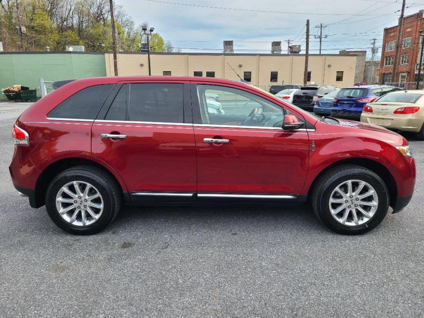2013 RED LINCOLN MKX SUV (2LMDJ6JK6DB) with an 3.7L engine, Automatic transmission, located at 7981 Paxton Street, Harrisburg, PA, 17111, (717) 561-2926, 40.261490, -76.749229 - WE FINANCE!!! Good Credit/ Bad Credit/ No Credit - ALL Trade-Ins Welcomed!!! ***Guaranteed Credit Approval*** APPLY ONLINE or CALL us TODAY ;) Internet Prices and Marketplace Prices are SPECIAL discounted ***CASH DEALS*** Retail Prices are higher. Please call us to discuss your cash and finan - Photo#4