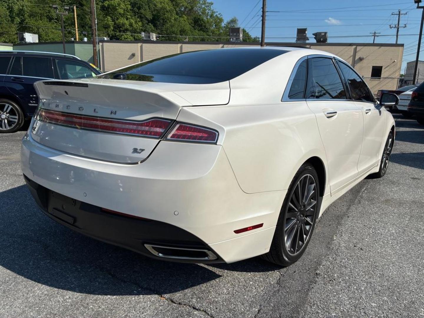 2013 WHITE LINCOLN MKZ (3LN6L2GK0DR) with an 3.7L engine, Automatic transmission, located at 117 North Cameron Street, Harrisburg, PA, 17101, (717) 963-8962, 40.267021, -76.875351 - WE FINANCE!!! MOST vehicles are available for financing. Good Credit/ Challenged Credit/ No Credit - ALL Trade-Ins Welcomed!!! APPLY ONLINE or CALL us TODAY Please call us to discuss your cash and/or financing options. Thanks for checking our inventory! We're here to help. - Photo#4