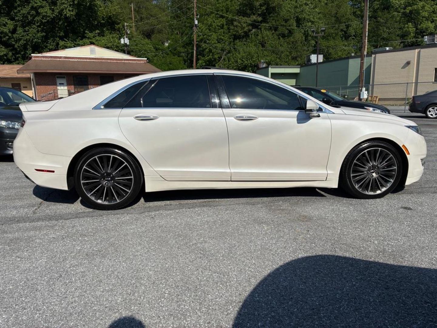 2013 WHITE LINCOLN MKZ (3LN6L2GK0DR) with an 3.7L engine, Automatic transmission, located at 117 North Cameron Street, Harrisburg, PA, 17101, (717) 963-8962, 40.267021, -76.875351 - WE FINANCE!!! MOST vehicles are available for financing. Good Credit/ Challenged Credit/ No Credit - ALL Trade-Ins Welcomed!!! APPLY ONLINE or CALL us TODAY Please call us to discuss your cash and/or financing options. Thanks for checking our inventory! We're here to help. - Photo#5