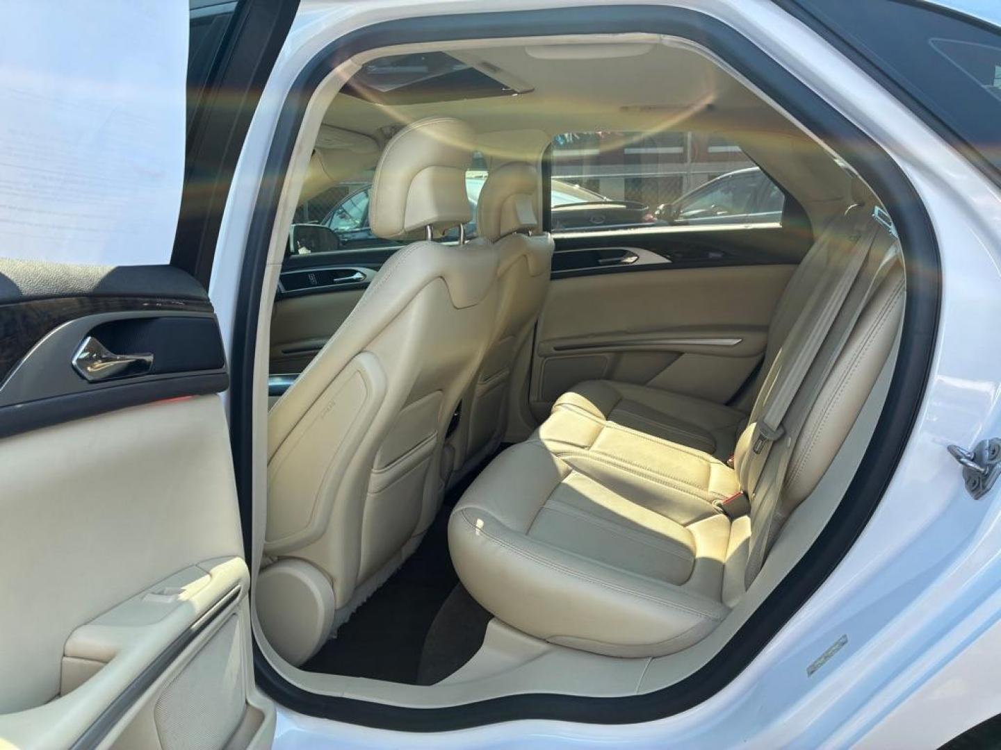 2013 WHITE LINCOLN MKZ (3LN6L2GK0DR) with an 3.7L engine, Automatic transmission, located at 117 North Cameron Street, Harrisburg, PA, 17101, (717) 963-8962, 40.267021, -76.875351 - WE FINANCE!!! MOST vehicles are available for financing. Good Credit/ Challenged Credit/ No Credit - ALL Trade-Ins Welcomed!!! APPLY ONLINE or CALL us TODAY Please call us to discuss your cash and/or financing options. Thanks for checking our inventory! We're here to help. - Photo#11