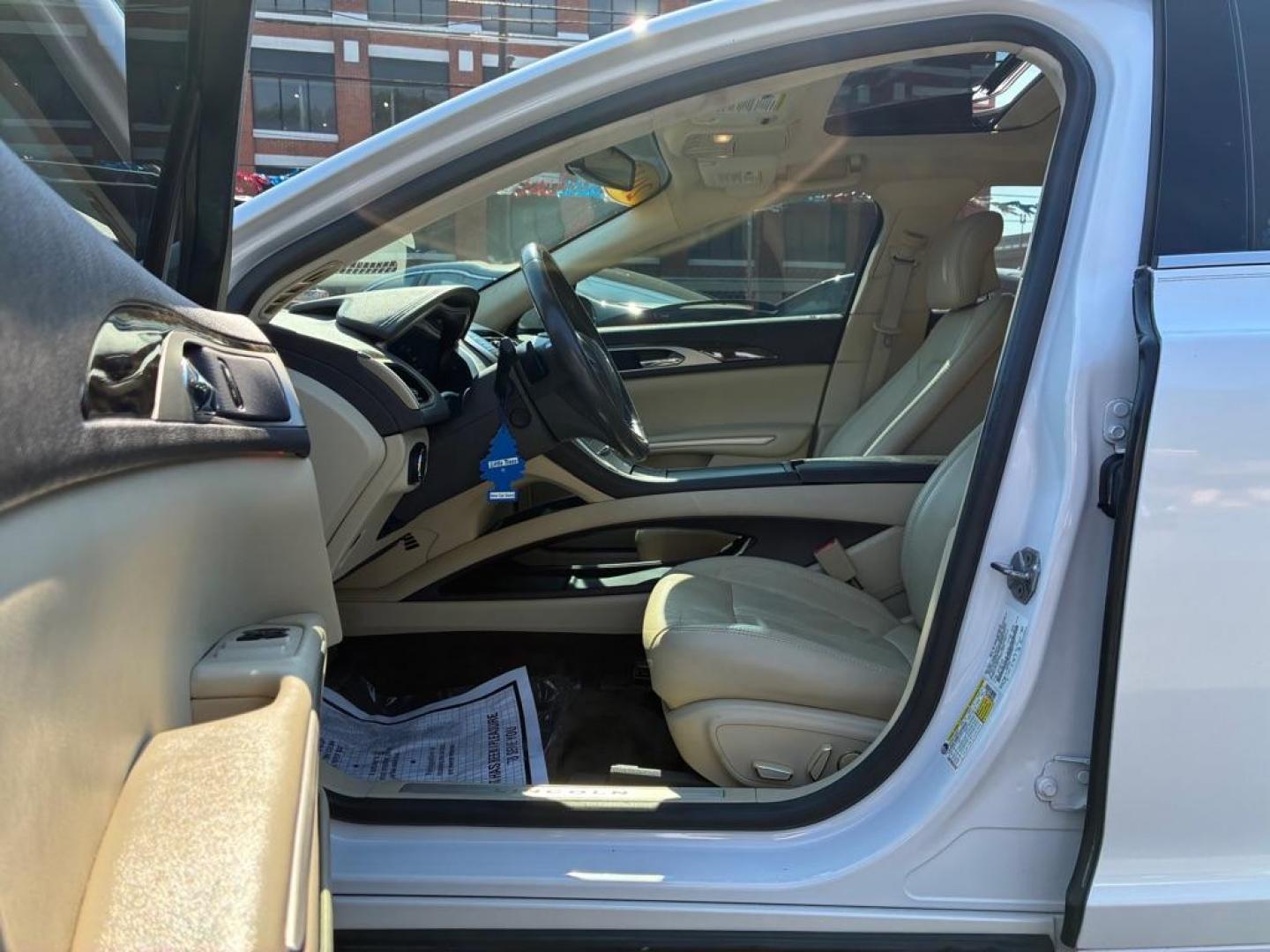 2013 WHITE LINCOLN MKZ (3LN6L2GK0DR) with an 3.7L engine, Automatic transmission, located at 117 North Cameron Street, Harrisburg, PA, 17101, (717) 963-8962, 40.267021, -76.875351 - WE FINANCE!!! MOST vehicles are available for financing. Good Credit/ Challenged Credit/ No Credit - ALL Trade-Ins Welcomed!!! APPLY ONLINE or CALL us TODAY Please call us to discuss your cash and/or financing options. Thanks for checking our inventory! We're here to help. - Photo#13