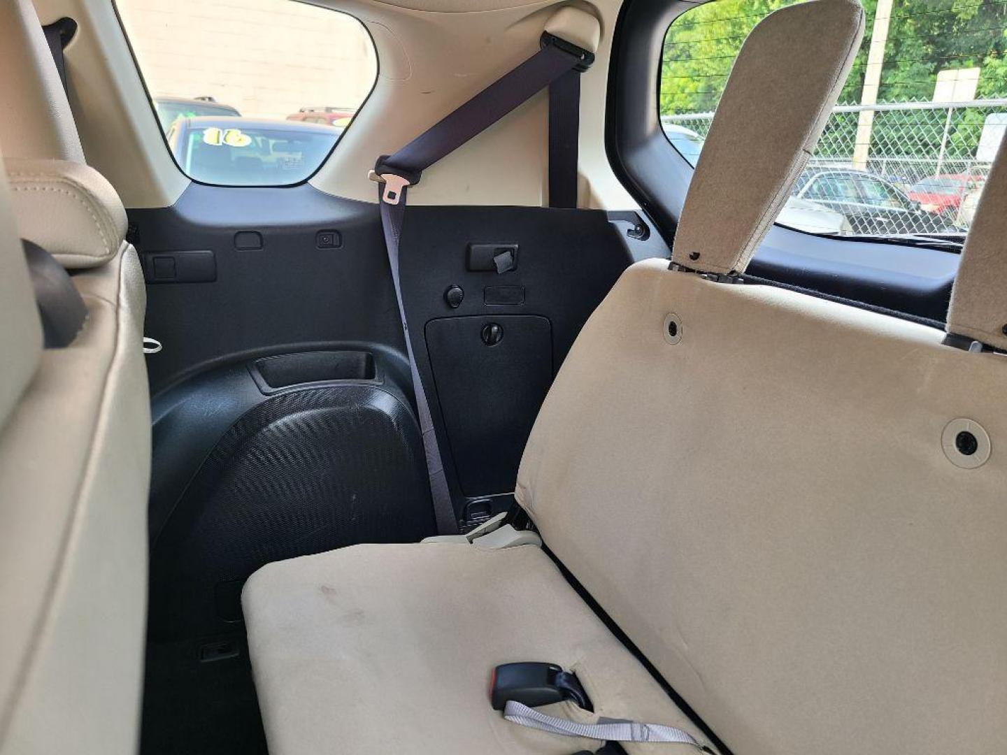 2013 BLACK MITSUBISHI OUTLANDER GT (JA4JT5AX3DU) with an 3.0L engine, Automatic transmission, located at 7981 Paxton Street, Harrisburg, PA, 17111, (717) 561-2926, 40.261490, -76.749229 - WE FINANCE!!! Good Credit/ Bad Credit/ No Credit - ALL Trade-Ins Welcomed!!! ***Guaranteed Credit Approval*** APPLY ONLINE or CALL us TODAY ;) Internet Prices and Marketplace Prices are SPECIAL discounted ***CASH DEALS*** Retail Prices are higher. Please call us to discuss your cash and finan - Photo#15