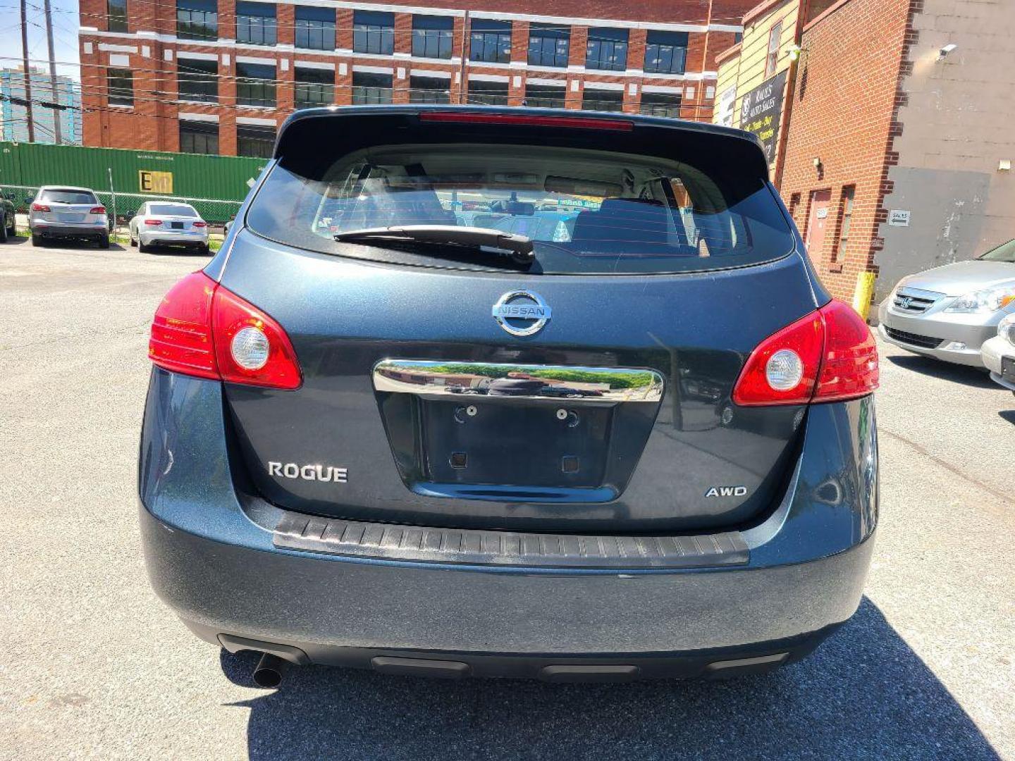 2013 BLUE NISSAN ROGUE S (JN8AS5MV2DW) with an 2.5L engine, Continuously Variable transmission, located at 117 North Cameron Street, Harrisburg, PA, 17101, (717) 963-8962, 40.267021, -76.875351 - WE FINANCE!!! Good Credit/ Bad Credit/ No Credit - ALL Trade-Ins Welcomed!!! ***Guaranteed Credit Approval*** APPLY ONLINE or CALL us TODAY ;) Internet Prices and Marketplace Prices are SPECIAL discounted ***CASH DEALS*** Retail Prices are higher. Please call us to discuss your cash and finan - Photo#4