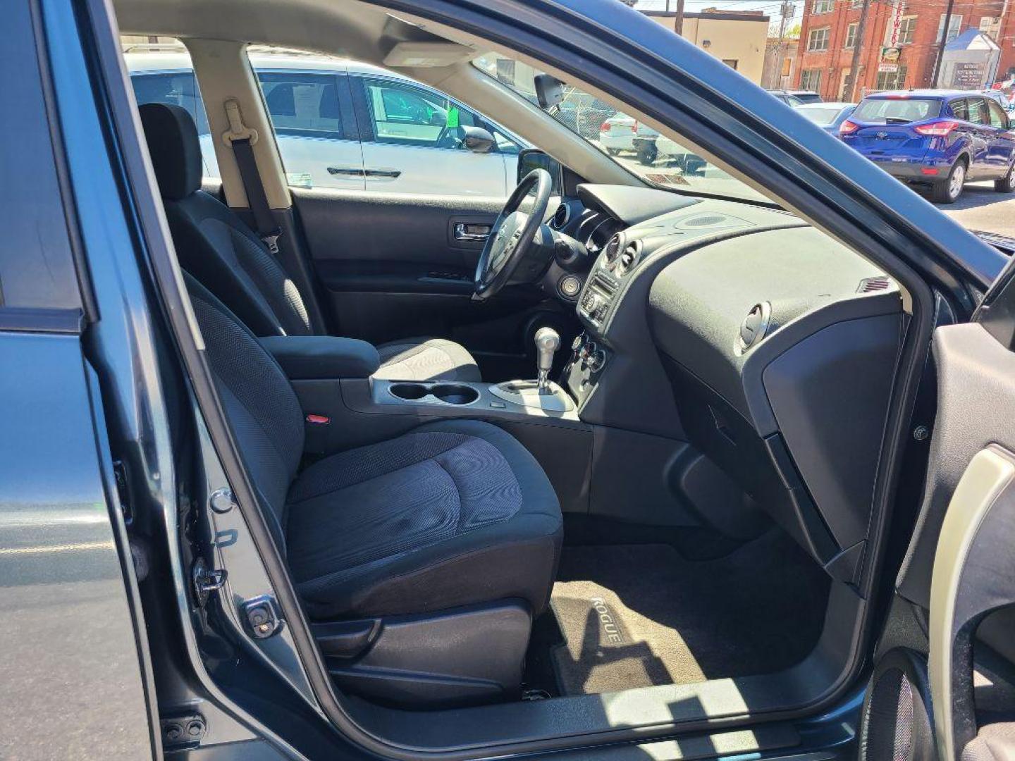 2013 BLUE NISSAN ROGUE S (JN8AS5MV2DW) with an 2.5L engine, Continuously Variable transmission, located at 117 North Cameron Street, Harrisburg, PA, 17101, (717) 963-8962, 40.267021, -76.875351 - WE FINANCE!!! Good Credit/ Bad Credit/ No Credit - ALL Trade-Ins Welcomed!!! ***Guaranteed Credit Approval*** APPLY ONLINE or CALL us TODAY ;) Internet Prices and Marketplace Prices are SPECIAL discounted ***CASH DEALS*** Retail Prices are higher. Please call us to discuss your cash and finan - Photo#13