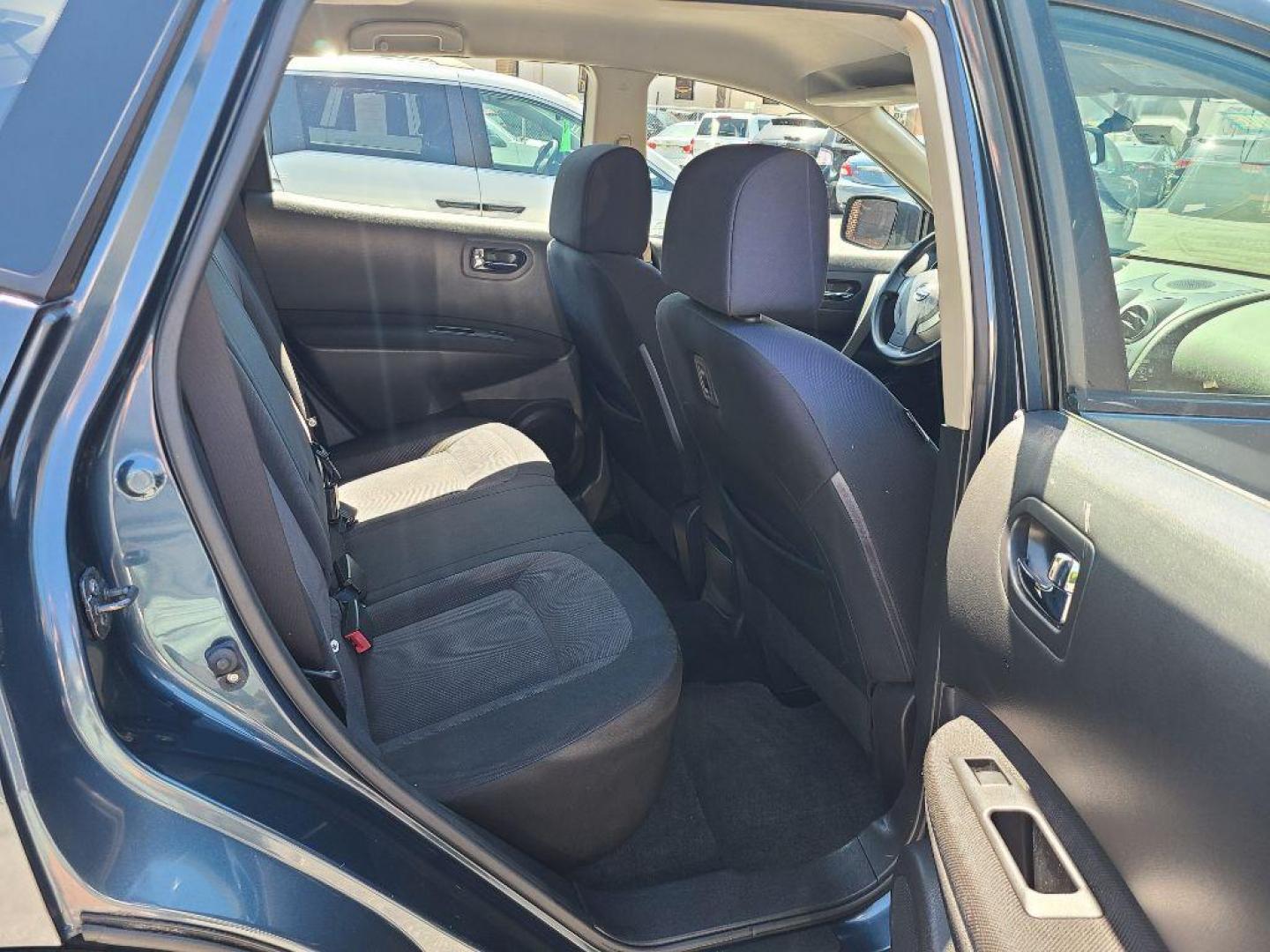2013 BLUE NISSAN ROGUE S (JN8AS5MV2DW) with an 2.5L engine, Continuously Variable transmission, located at 117 North Cameron Street, Harrisburg, PA, 17101, (717) 963-8962, 40.267021, -76.875351 - WE FINANCE!!! Good Credit/ Bad Credit/ No Credit - ALL Trade-Ins Welcomed!!! ***Guaranteed Credit Approval*** APPLY ONLINE or CALL us TODAY ;) Internet Prices and Marketplace Prices are SPECIAL discounted ***CASH DEALS*** Retail Prices are higher. Please call us to discuss your cash and finan - Photo#16