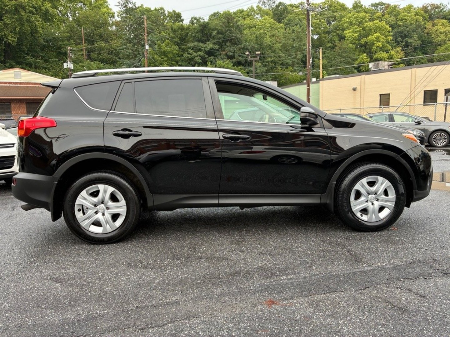 2013 BLACK TOYOTA RAV4 LE (2T3BFREV3DW) with an 2.5L engine, Automatic transmission, located at 117 North Cameron Street, Harrisburg, PA, 17101, (717) 963-8962, 40.267021, -76.875351- Photo#5