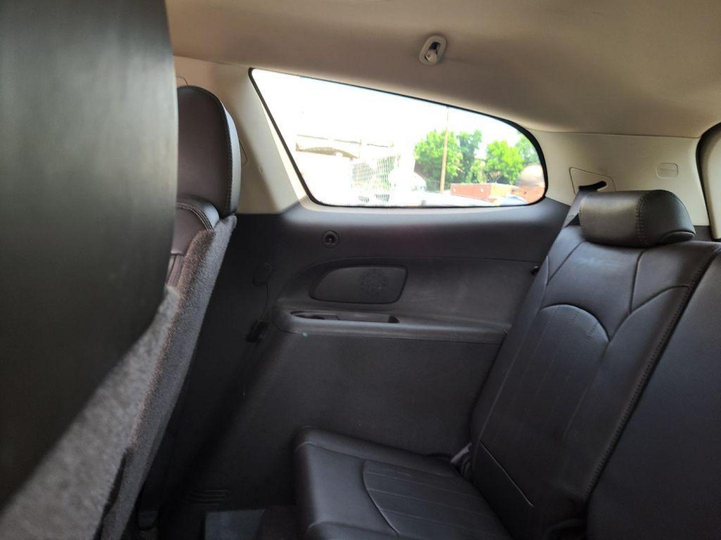 2014 WHITE BUICK ENCLAVE LEATHER (5GAKVBKD6EJ) with an 3.6L engine, Automatic transmission, located at 117 North Cameron Street, Harrisburg, PA, 17101, (717) 963-8962, 40.267021, -76.875351 - WE FINANCE!!! Good Credit/ Bad Credit/ No Credit - ALL Trade-Ins Welcomed!!! ***Guaranteed Credit Approval*** APPLY ONLINE or CALL us TODAY ;) Internet Prices and Marketplace Prices are SPECIAL discounted ***CASH DEALS*** Retail Prices are higher. Please call us to discuss your cash and finan - Photo#12