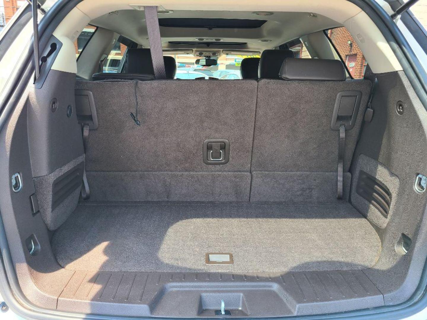 2014 WHITE BUICK ENCLAVE LEATHER (5GAKVBKD6EJ) with an 3.6L engine, Automatic transmission, located at 117 North Cameron Street, Harrisburg, PA, 17101, (717) 963-8962, 40.267021, -76.875351 - WE FINANCE!!! Good Credit/ Bad Credit/ No Credit - ALL Trade-Ins Welcomed!!! ***Guaranteed Credit Approval*** APPLY ONLINE or CALL us TODAY ;) Internet Prices and Marketplace Prices are SPECIAL discounted ***CASH DEALS*** Retail Prices are higher. Please call us to discuss your cash and finan - Photo#13