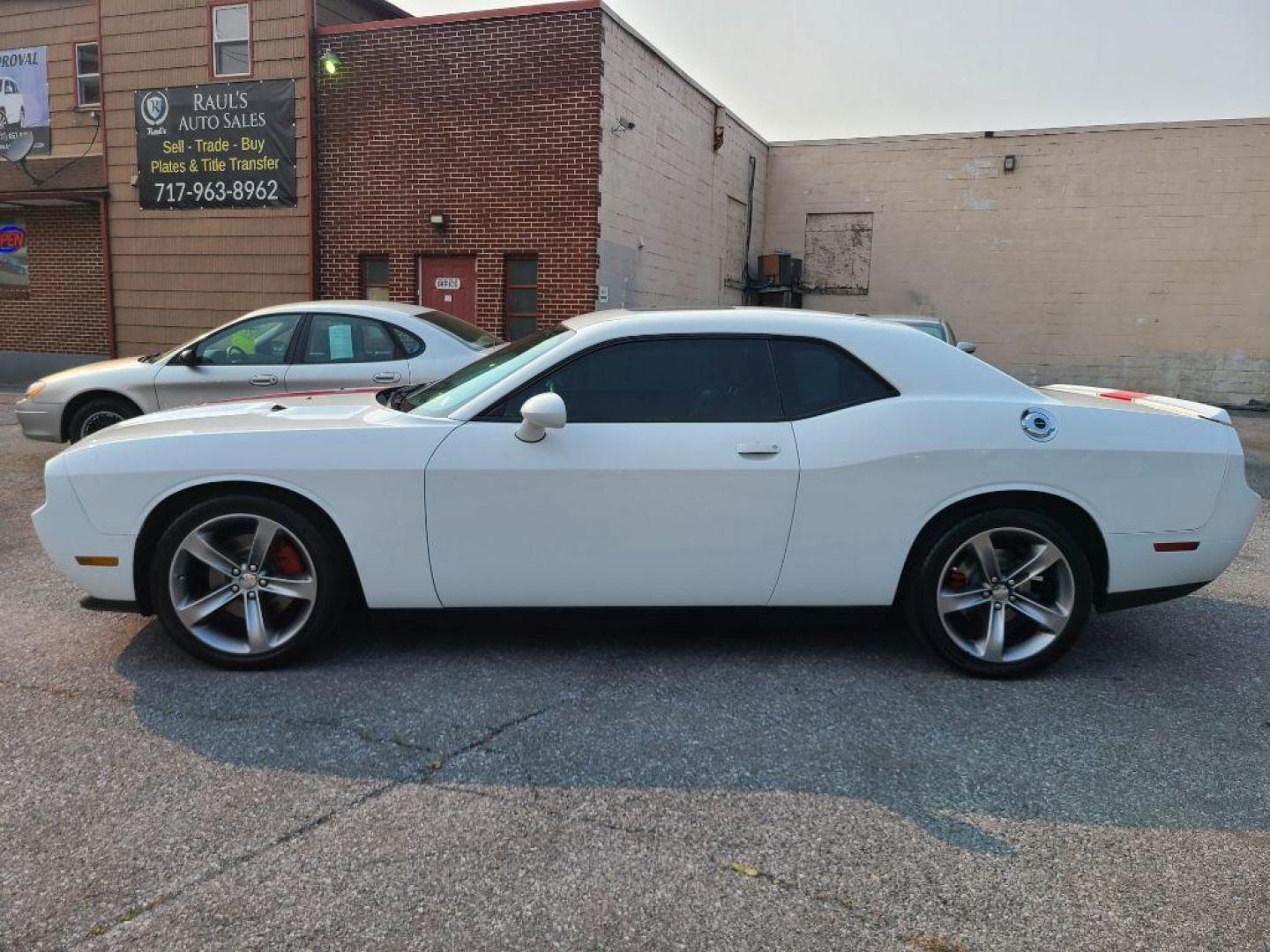 2014 WHITE DODGE CHALLENGER SXT (2C3CDYAG2EH) with an 3.6L engine, Automatic transmission, located at 117 North Cameron Street, Harrisburg, PA, 17101, (717) 963-8962, 40.267021, -76.875351 - WE FINANCE!!! Good Credit/ Bad Credit/ No Credit - ALL Trade-Ins Welcomed!!! ***Guaranteed Credit Approval*** APPLY ONLINE or CALL us TODAY ;) Internet Prices and Marketplace Prices are SPECIAL discounted ***CASH DEALS*** Retail Prices are higher. Please call us to discuss your cash and finan - Photo#1