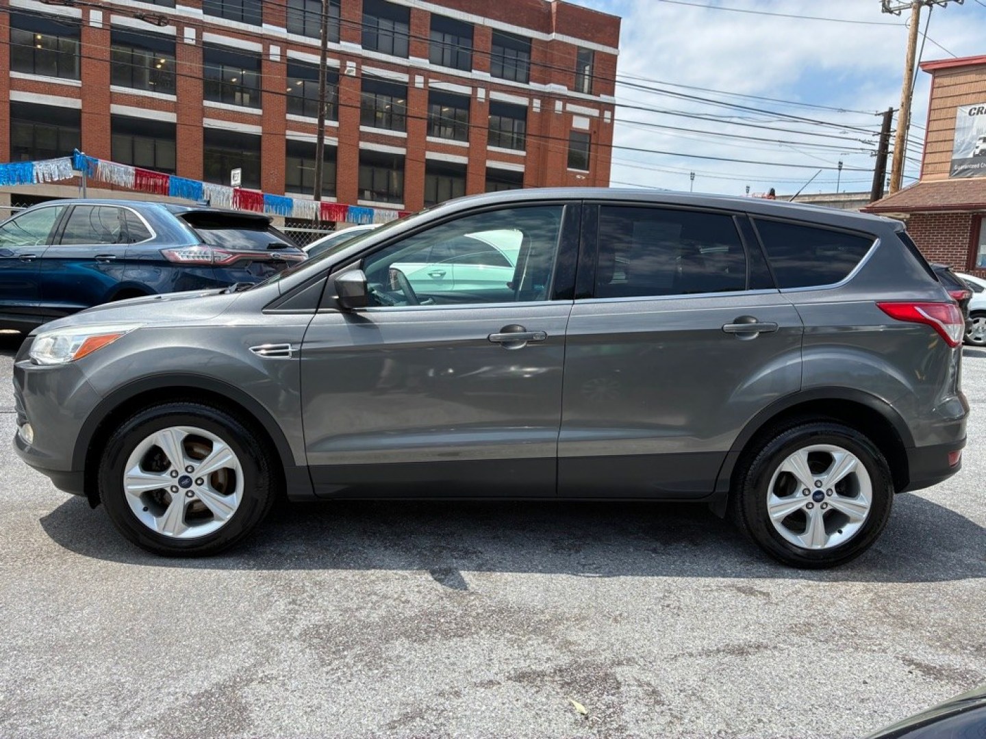 2014 GREY FORD ESCAPE SE (1FMCU0GX3EU) with an 1.6L engine, Automatic transmission, located at 117 North Cameron Street, Harrisburg, PA, 17101, (717) 963-8962, 40.267021, -76.875351 - WE FINANCE!!! MOST vehicles are available for financing. Good Credit/ Challenged Credit/ No Credit - ALL Trade-Ins Welcomed!!! APPLY ONLINE or CALL us TODAY Please call us to discuss your cash and/or financing options. Thanks for checking our inventory! We're here to help.- Photo#1