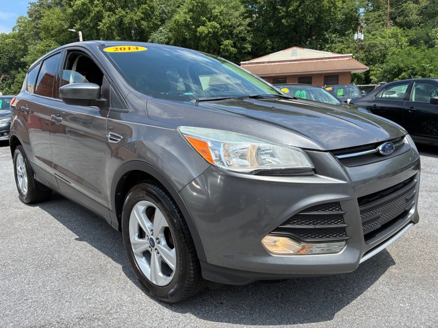 2014 GREY FORD ESCAPE SE (1FMCU0GX3EU) with an 1.6L engine, Automatic transmission, located at 117 North Cameron Street, Harrisburg, PA, 17101, (717) 963-8962, 40.267021, -76.875351 - WE FINANCE!!! MOST vehicles are available for financing. Good Credit/ Challenged Credit/ No Credit - ALL Trade-Ins Welcomed!!! APPLY ONLINE or CALL us TODAY Please call us to discuss your cash and/or financing options. Thanks for checking our inventory! We're here to help.- Photo#6