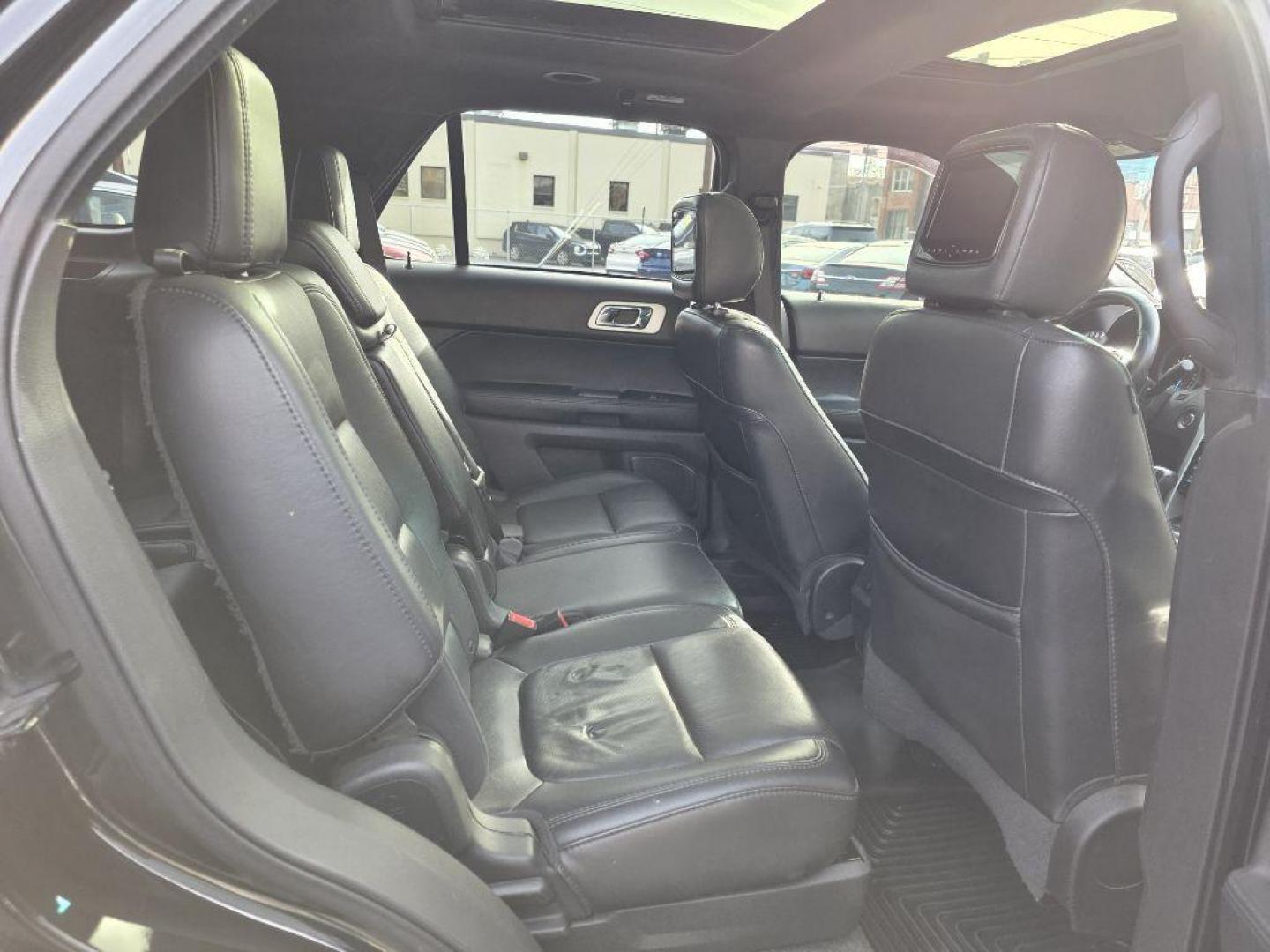 2014 BLACK FORD EXPLORER LIMITED (1FM5K8F8XEG) with an 3.5L engine, Automatic transmission, located at 117 North Cameron Street, Harrisburg, PA, 17101, (717) 963-8962, 40.267021, -76.875351 - Photo#12