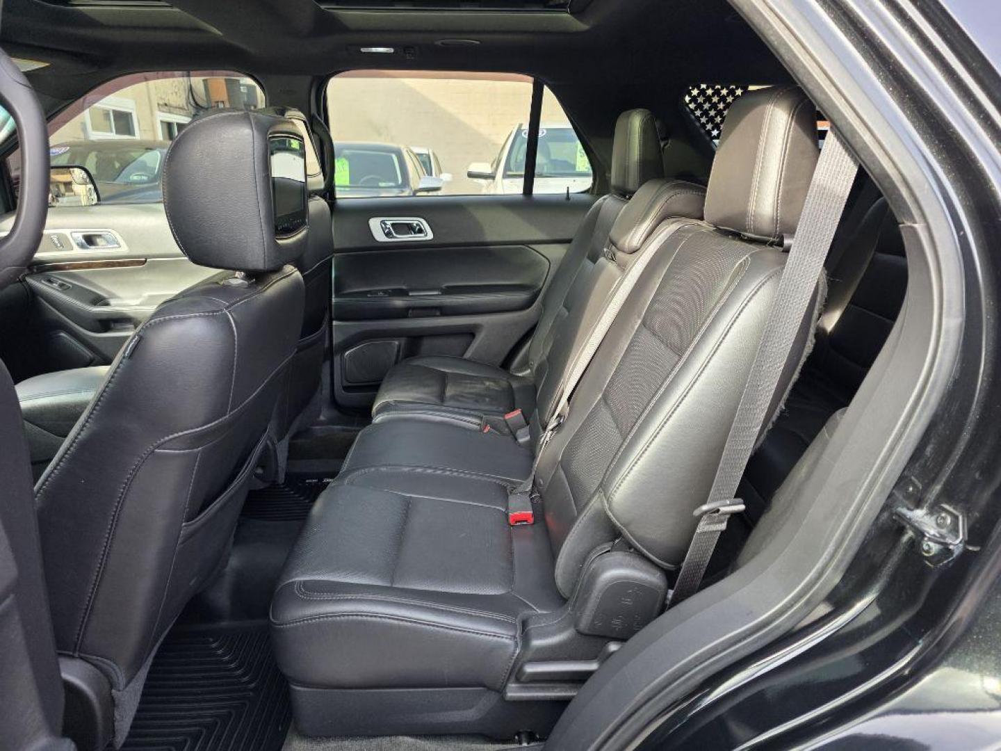 2014 BLACK FORD EXPLORER LIMITED (1FM5K8F8XEG) with an 3.5L engine, Automatic transmission, located at 117 North Cameron Street, Harrisburg, PA, 17101, (717) 963-8962, 40.267021, -76.875351 - Photo#16