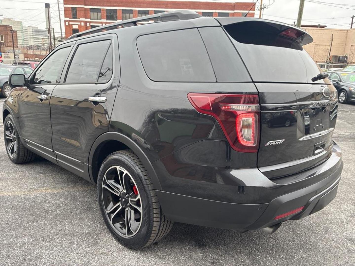 2014 BLACK FORD EXPLORER SPORT (1FM5K8GT5EG) with an 3.5L engine, Automatic transmission, located at 131 N Cameron st, Harrisburg, PA, 17101, (717) 561-2926, 40.267086, -76.875374 - WE FINANCE!!! Good Credit/ Challenged Credit/ No Credit - ALL Trade-Ins Welcomed!!! APPLY ONLINE or CALL us TODAY ;) Please call us to discuss your cash and/or financing options. - Photo#2
