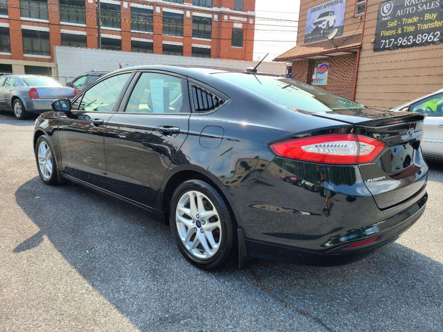 2014 GRAY FORD FUSION SE (3FA6P0H78ER) with an 2.5L engine, Automatic transmission, located at 117 North Cameron Street, Harrisburg, PA, 17101, (717) 963-8962, 40.267021, -76.875351 - WE FINANCE!!! Good Credit/ Bad Credit/ No Credit - ALL Trade-Ins Welcomed!!! ***Guaranteed Credit Approval*** APPLY ONLINE or CALL us TODAY ;) Internet Prices and Marketplace Prices are SPECIAL discounted ***CASH DEALS*** Retail Prices are higher. Please call us to discuss your cash and finan - Photo#3