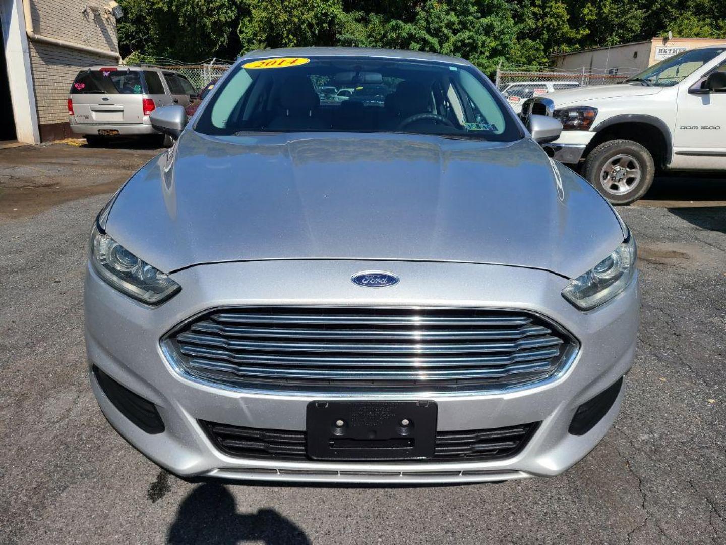 2014 SILVER FORD FUSION S (1FA6P0G7XE5) with an 2.5L engine, Automatic transmission, located at 7981 Paxton Street, Harrisburg, PA, 17111, (717) 561-2926, 40.261490, -76.749229 - WE FINANCE!!! Good Credit/ Bad Credit/ No Credit - ALL Trade-Ins Welcomed!!! ***Guaranteed Credit Approval*** APPLY ONLINE or CALL us TODAY ;) Please call us to discuss your cash and financing options. - Photo#7