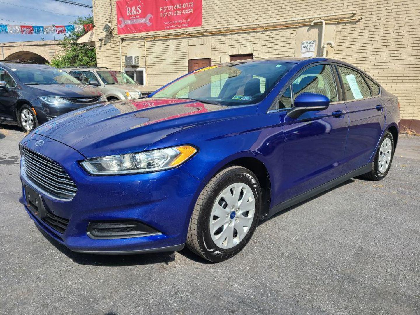 2014 BLUE FORD FUSION S (1FA6P0G72E5) with an 2.5L engine, Automatic transmission, located at 117 North Cameron Street, Harrisburg, PA, 17101, (717) 963-8962, 40.267021, -76.875351 - WE FINANCE!!! Good Credit/ Bad Credit/ No Credit - ALL Trade-Ins Welcomed!!! ***Guaranteed Credit Approval*** APPLY ONLINE or CALL us TODAY ;) Internet Prices and Marketplace Prices are SPECIAL discounted ***CASH DEALS*** Retail Prices are higher. Please call us to discuss your cash and finan - Photo#0