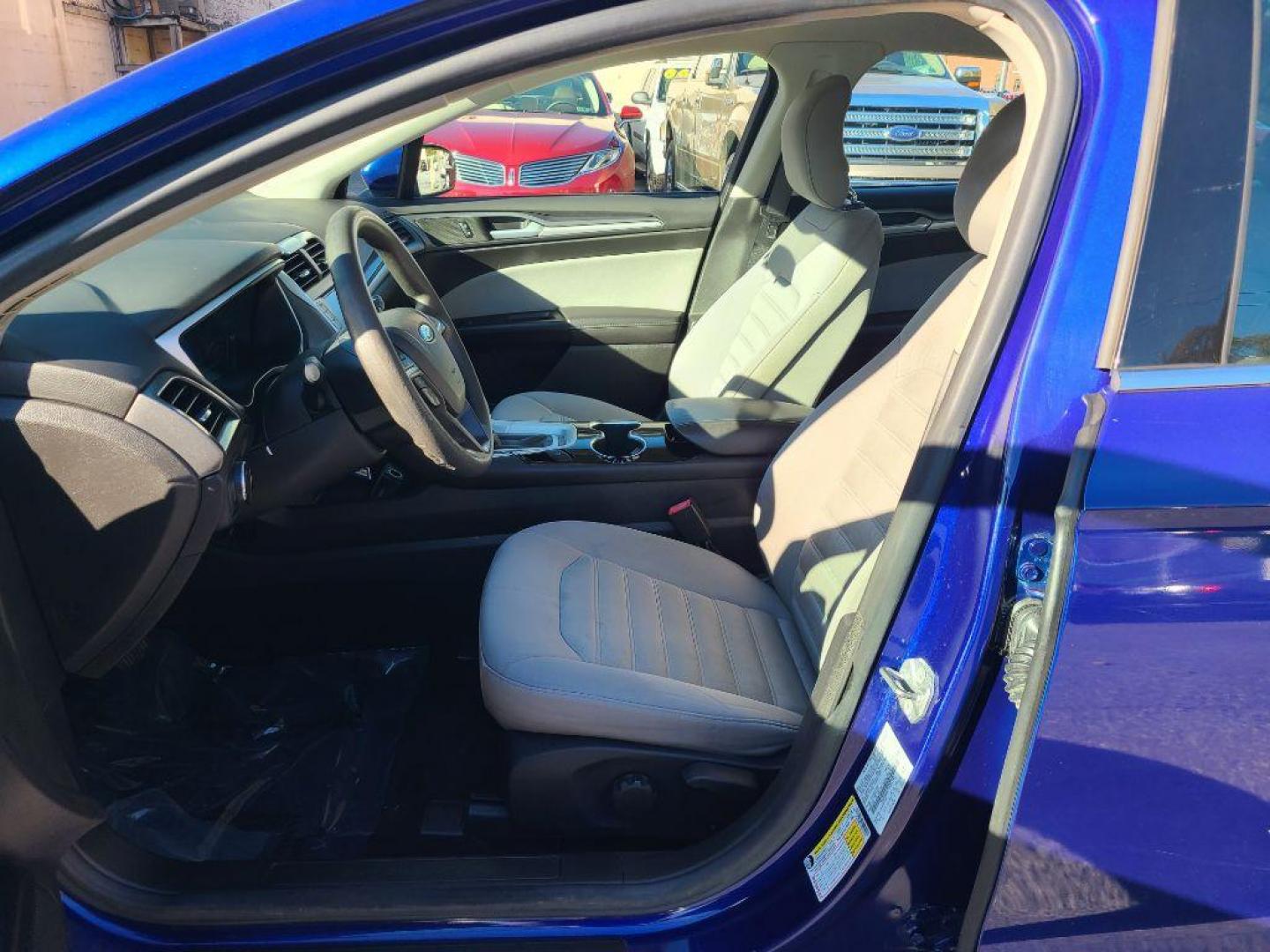 2014 BLUE FORD FUSION S (1FA6P0G77E5) with an 2.5L engine, Automatic transmission, located at 117 North Cameron Street, Harrisburg, PA, 17101, (717) 963-8962, 40.267021, -76.875351 - WE FINANCE!!! Good Credit/ Bad Credit/ No Credit - ALL Trade-Ins Welcomed!!! ***Guaranteed Credit Approval*** APPLY ONLINE or CALL us TODAY ;) Please call us to discuss your cash and financing options. - Photo#8