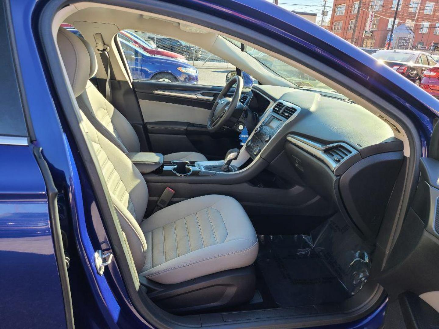 2014 BLUE FORD FUSION S (1FA6P0G77E5) with an 2.5L engine, Automatic transmission, located at 117 North Cameron Street, Harrisburg, PA, 17101, (717) 963-8962, 40.267021, -76.875351 - WE FINANCE!!! Good Credit/ Bad Credit/ No Credit - ALL Trade-Ins Welcomed!!! ***Guaranteed Credit Approval*** APPLY ONLINE or CALL us TODAY ;) Please call us to discuss your cash and financing options. - Photo#10