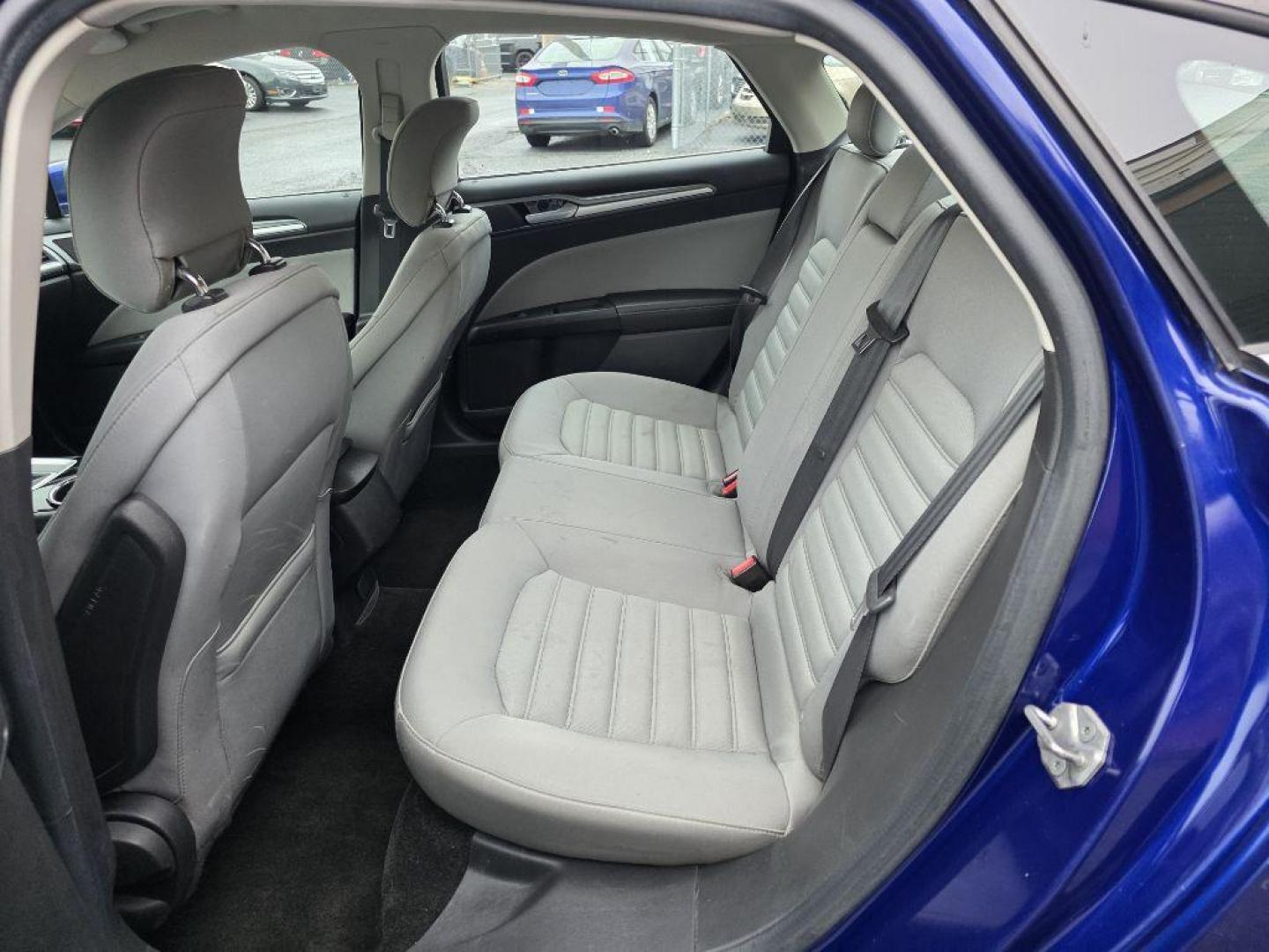 2014 BLUE FORD FUSION S (1FA6P0G75E5) with an 2.5L engine, Automatic transmission, located at 117 North Cameron Street, Harrisburg, PA, 17101, (717) 963-8962, 40.267021, -76.875351 - WE FINANCE!!! Good Credit/ Bad Credit/ No Credit - ALL Trade-Ins Welcomed!!! ***Guaranteed Credit Approval*** APPLY ONLINE or CALL us TODAY ;) Please call us to discuss your cash and financing options. - Photo#10