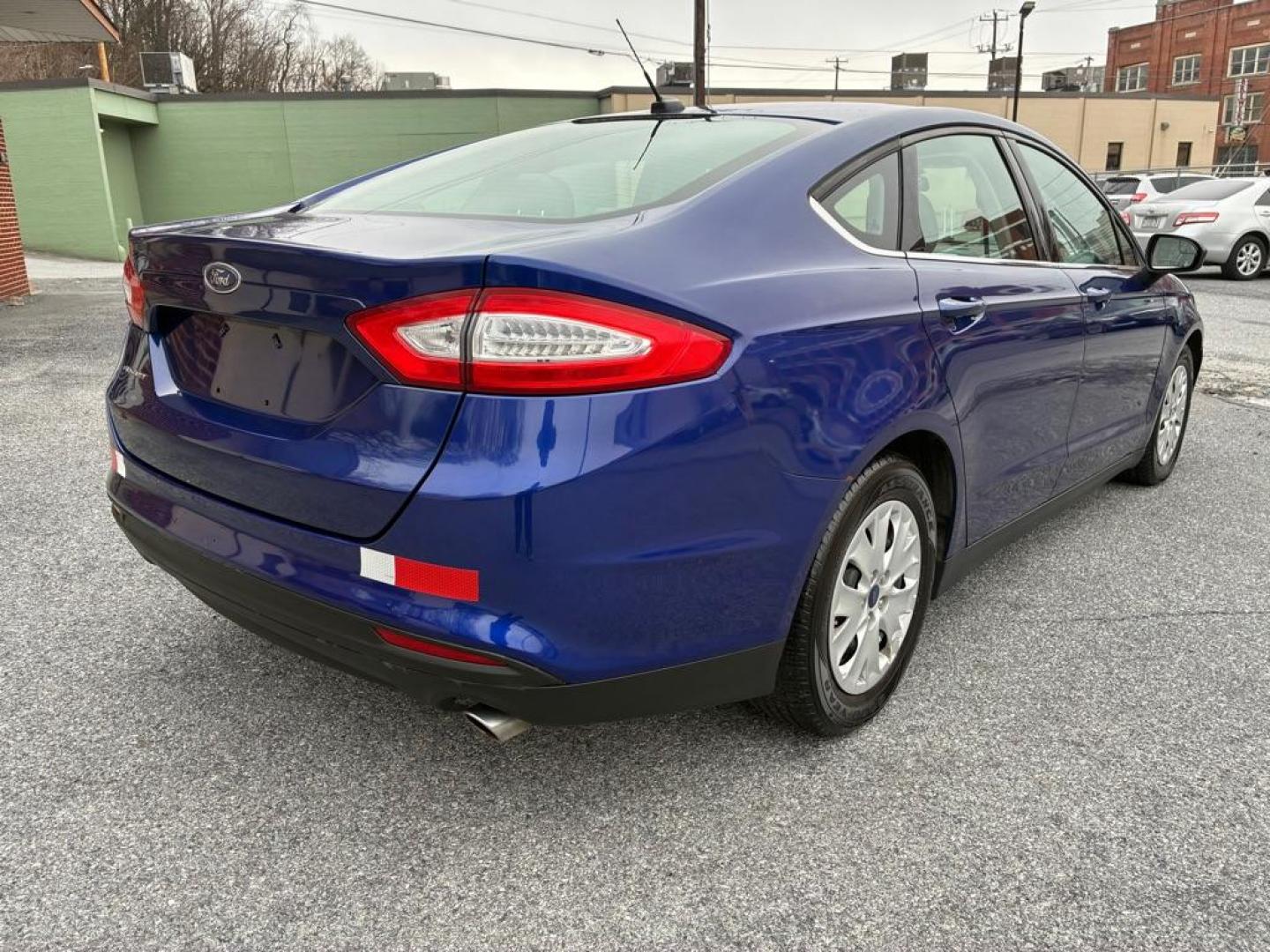 2014 BLUE FORD FUSION S (1FA6P0G7XE5) with an 2.5L engine, Automatic transmission, located at 117 North Cameron Street, Harrisburg, PA, 17101, (717) 963-8962, 40.267021, -76.875351 - WE FINANCE!!! Good Credit/ Challenged Credit/ No Credit - ALL Trade-Ins Welcomed!!! APPLY ONLINE or CALL us TODAY ;) Please call us to discuss your cash and/or financing options. - Photo#3
