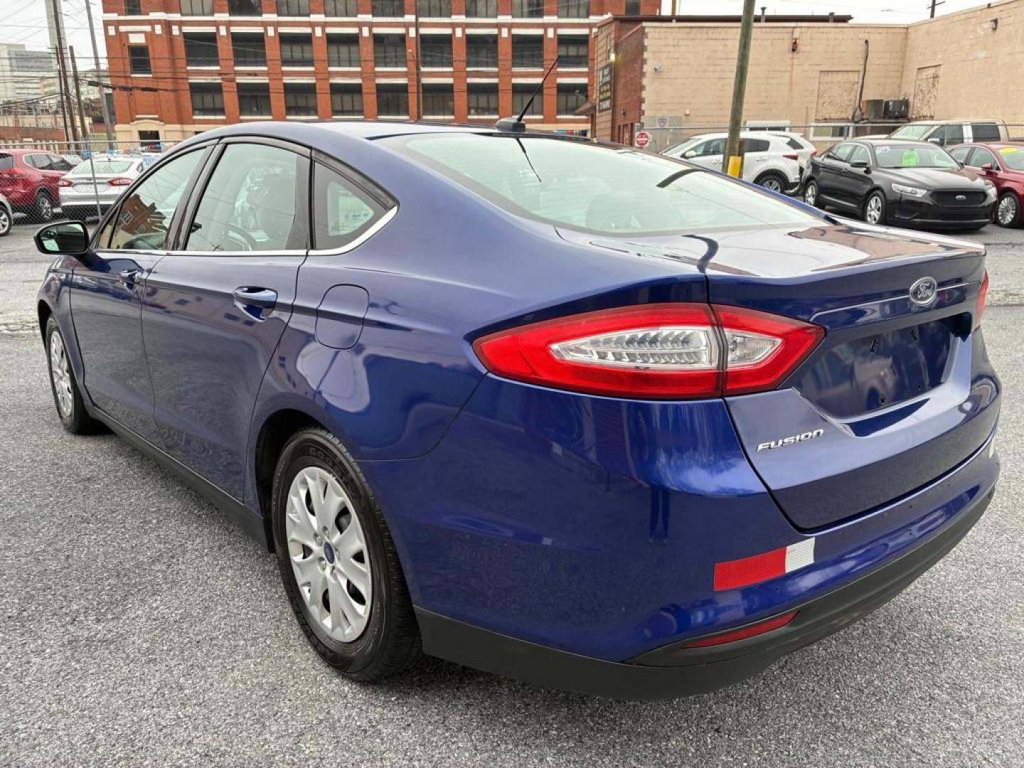 2014 BLUE FORD FUSION S (1FA6P0G7XE5) with an 2.5L engine, Automatic transmission, located at 117 North Cameron Street, Harrisburg, PA, 17101, (717) 963-8962, 40.267021, -76.875351 - WE FINANCE!!! Good Credit/ Challenged Credit/ No Credit - ALL Trade-Ins Welcomed!!! APPLY ONLINE or CALL us TODAY ;) Please call us to discuss your cash and/or financing options. - Photo#5