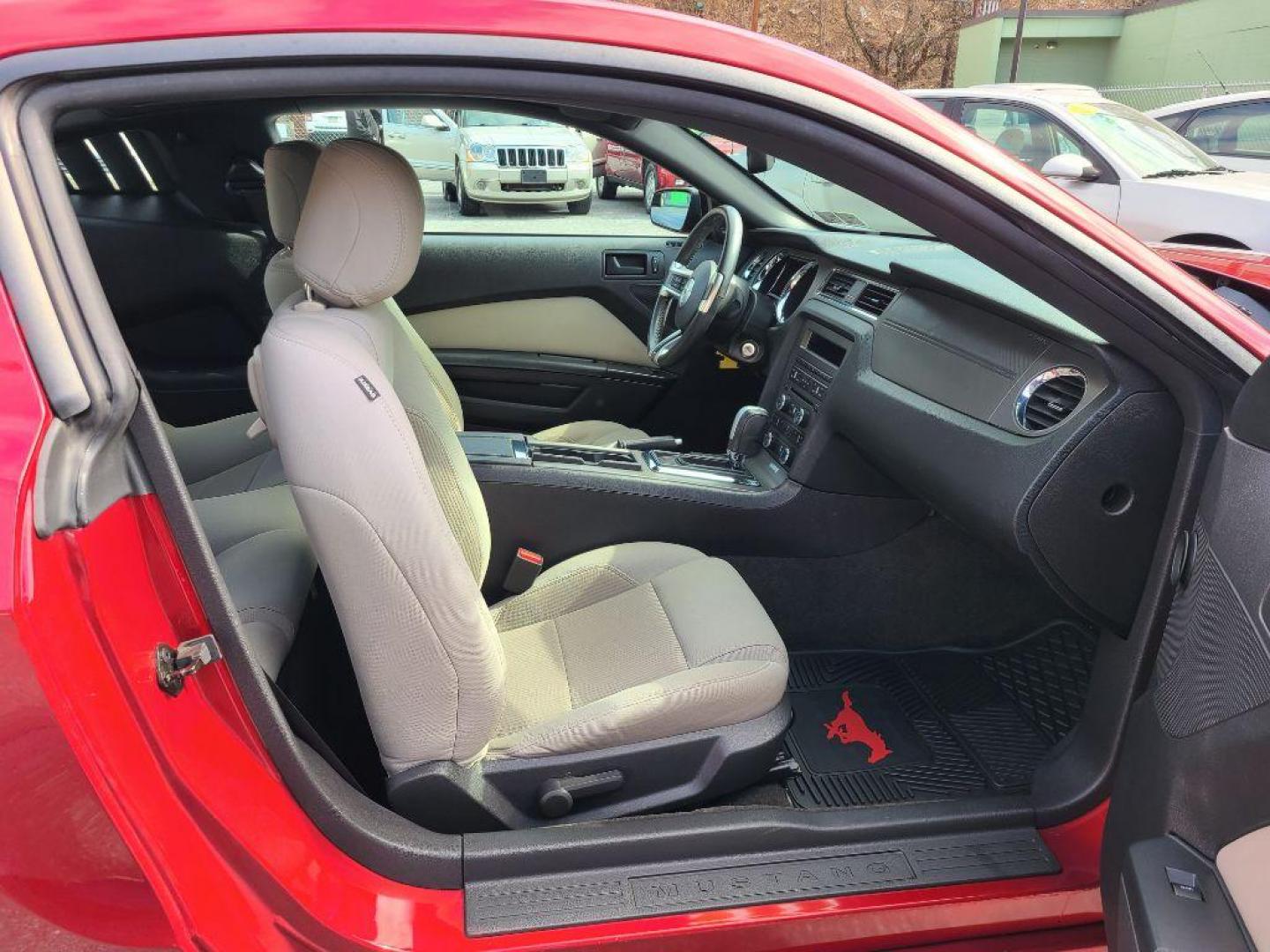 2014 RED FORD MUSTANG COUPE (1ZVBP8AM5E5) with an 3.7L engine, Automatic transmission, located at 117 North Cameron Street, Harrisburg, PA, 17101, (717) 963-8962, 40.267021, -76.875351 - WE FINANCE!!! Good Credit/ Bad Credit/ No Credit - ALL Trade-Ins Welcomed!!! ***Guaranteed Credit Approval*** APPLY ONLINE or CALL us TODAY ;) Internet Prices and Marketplace Prices are SPECIAL discounted ***CASH DEALS*** Retail Prices are higher. Please call us to discuss your cash and finan - Photo#9