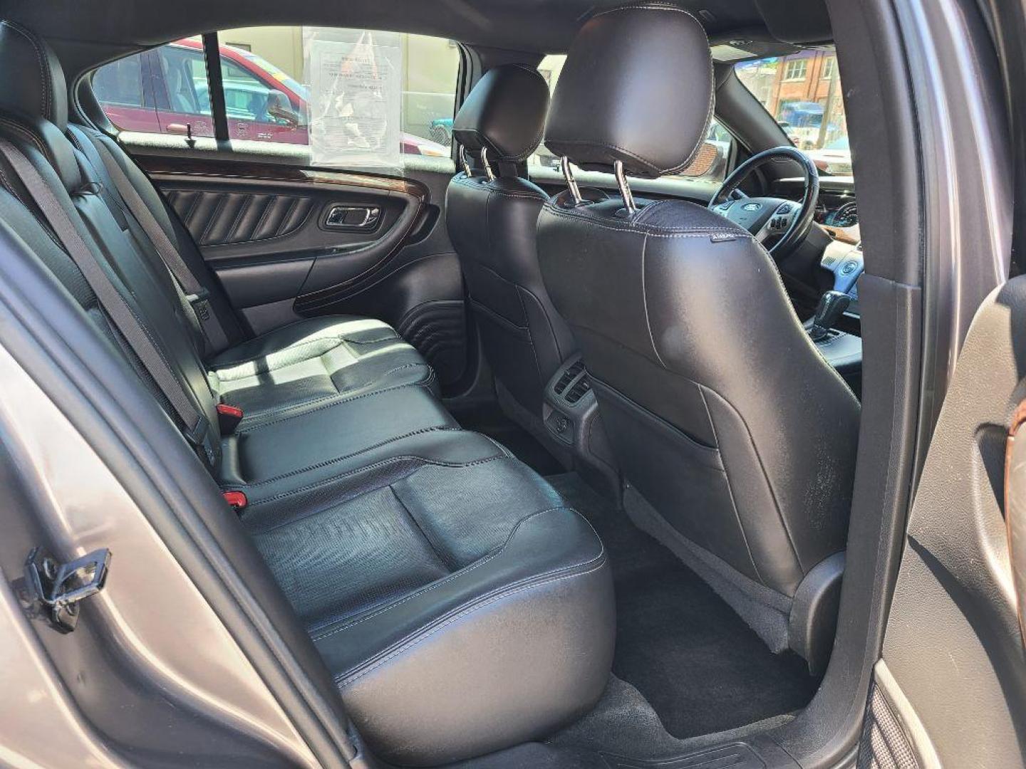 2014 GRAY FORD TAURUS LIMITED (1FAHP2F8XEG) with an 3.5L engine, Automatic transmission, located at 117 North Cameron Street, Harrisburg, PA, 17101, (717) 963-8962, 40.267021, -76.875351 - WE FINANCE!!! Good Credit/ Bad Credit/ No Credit - ALL Trade-Ins Welcomed!!! ***Guaranteed Credit Approval*** APPLY ONLINE or CALL us TODAY ;) Internet Prices and Marketplace Prices are SPECIAL discounted ***CASH DEALS*** Retail Prices are higher. Please call us to discuss your cash and finan - Photo#10