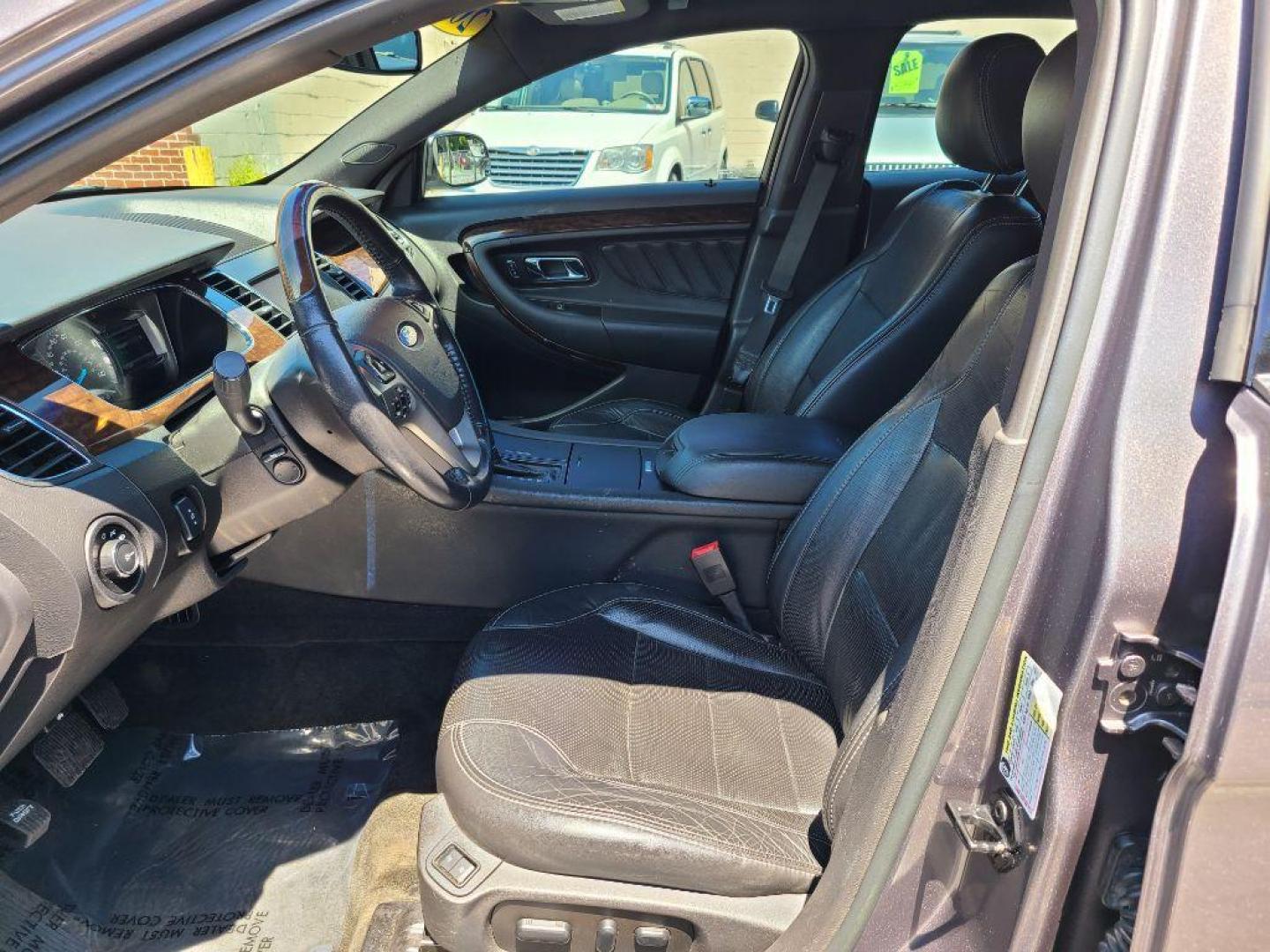 2014 GRAY FORD TAURUS LIMITED (1FAHP2F8XEG) with an 3.5L engine, Automatic transmission, located at 117 North Cameron Street, Harrisburg, PA, 17101, (717) 963-8962, 40.267021, -76.875351 - WE FINANCE!!! Good Credit/ Bad Credit/ No Credit - ALL Trade-Ins Welcomed!!! ***Guaranteed Credit Approval*** APPLY ONLINE or CALL us TODAY ;) Internet Prices and Marketplace Prices are SPECIAL discounted ***CASH DEALS*** Retail Prices are higher. Please call us to discuss your cash and finan - Photo#12