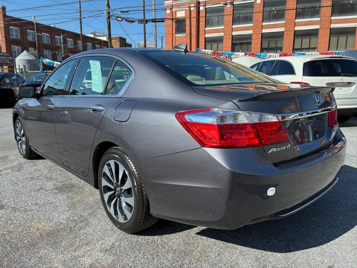 2014 GREY HONDA ACCORD HYBRID (1HGCR6F35EA) with an 2.0L engine, Continuously Variable transmission, located at 117 North Cameron Street, Harrisburg, PA, 17101, (717) 963-8962, 40.267021, -76.875351 - WE FINANCE!!! MOST vehicles are available for financing. Good Credit/ Challenged Credit/ No Credit - ALL Trade-Ins Welcomed!!! APPLY ONLINE or CALL us TODAY Please call us to discuss your cash and/or financing options. Thanks for checking our inventory! We're here to help.- Photo#2