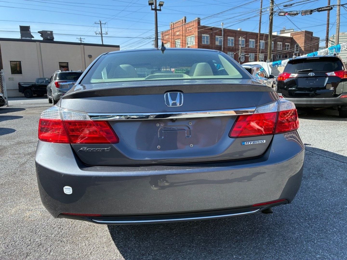 2014 GREY HONDA ACCORD HYBRID (1HGCR6F35EA) with an 2.0L engine, Continuously Variable transmission, located at 117 North Cameron Street, Harrisburg, PA, 17101, (717) 963-8962, 40.267021, -76.875351 - WE FINANCE!!! MOST vehicles are available for financing. Good Credit/ Challenged Credit/ No Credit - ALL Trade-Ins Welcomed!!! APPLY ONLINE or CALL us TODAY Please call us to discuss your cash and/or financing options. Thanks for checking our inventory! We're here to help.- Photo#3
