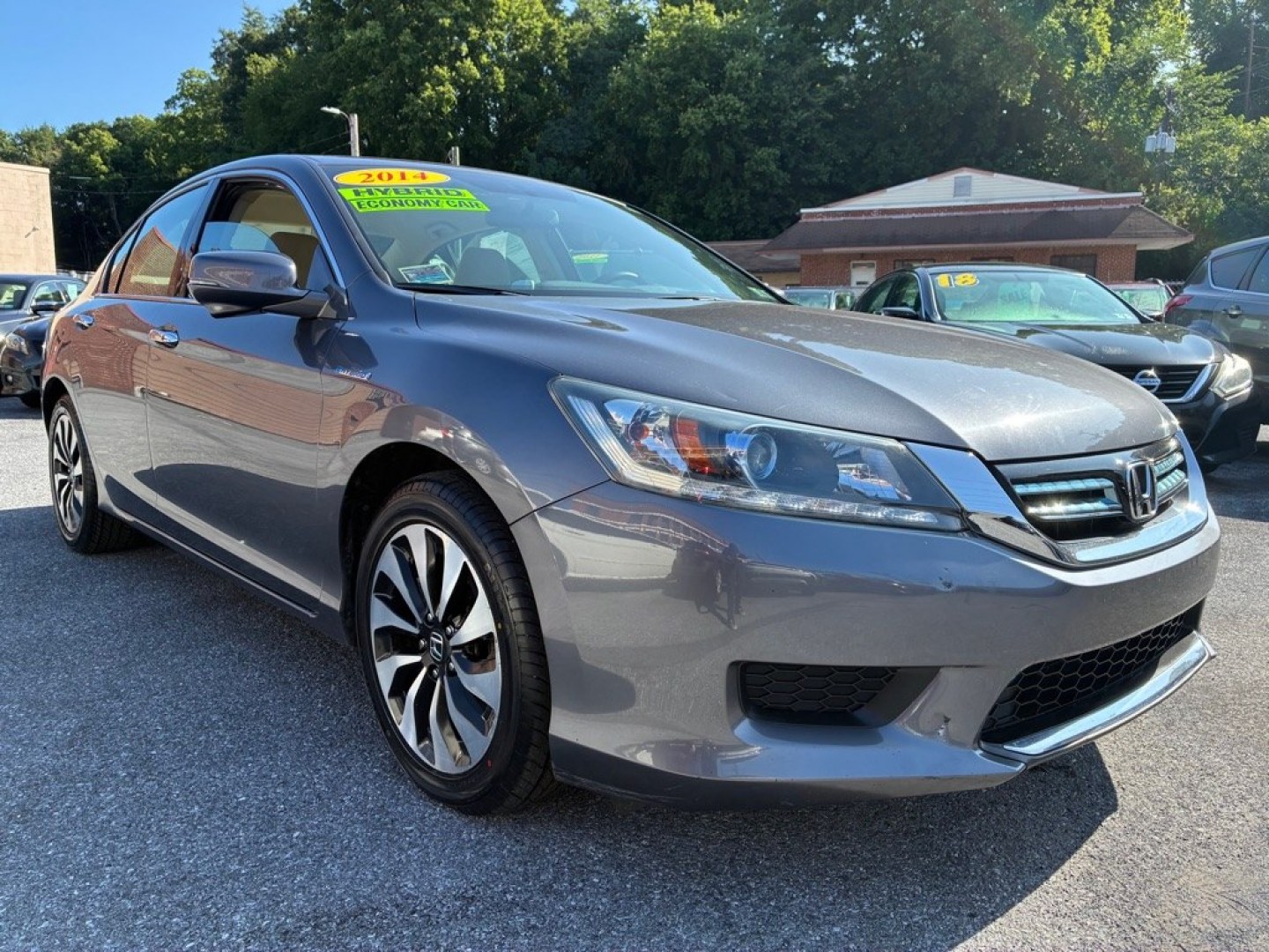 2014 GREY HONDA ACCORD HYBRID (1HGCR6F35EA) with an 2.0L engine, Continuously Variable transmission, located at 117 North Cameron Street, Harrisburg, PA, 17101, (717) 963-8962, 40.267021, -76.875351 - WE FINANCE!!! MOST vehicles are available for financing. Good Credit/ Challenged Credit/ No Credit - ALL Trade-Ins Welcomed!!! APPLY ONLINE or CALL us TODAY Please call us to discuss your cash and/or financing options. Thanks for checking our inventory! We're here to help.- Photo#6