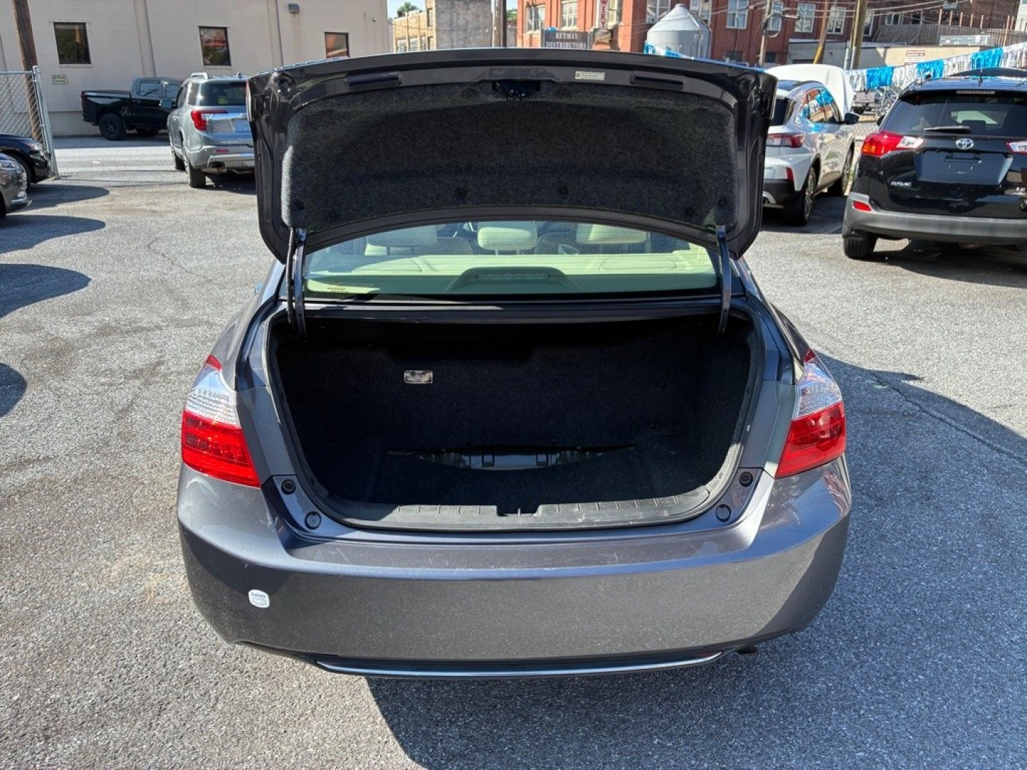 2014 GREY HONDA ACCORD HYBRID (1HGCR6F35EA) with an 2.0L engine, Continuously Variable transmission, located at 117 North Cameron Street, Harrisburg, PA, 17101, (717) 963-8962, 40.267021, -76.875351 - WE FINANCE!!! MOST vehicles are available for financing. Good Credit/ Challenged Credit/ No Credit - ALL Trade-Ins Welcomed!!! APPLY ONLINE or CALL us TODAY Please call us to discuss your cash and/or financing options. Thanks for checking our inventory! We're here to help.- Photo#10