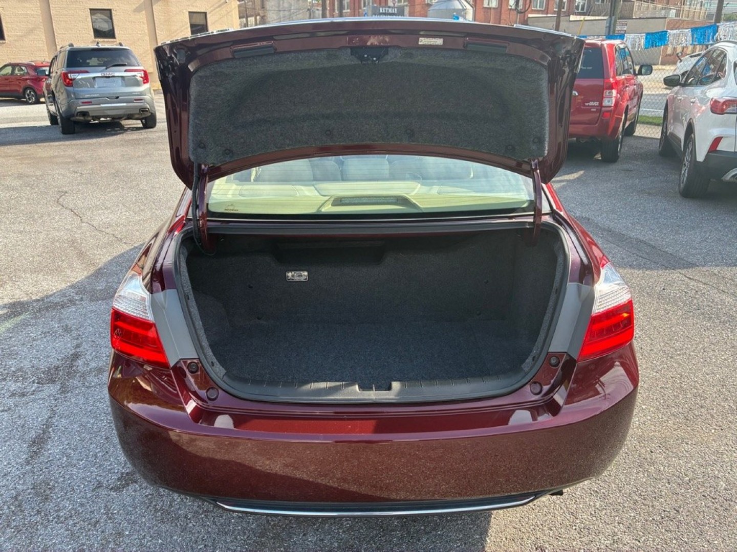 2014 RED HONDA ACCORD HYBRID EXL (1HGCR6F59EA) with an 2.0L engine, Continuously Variable transmission, located at 117 North Cameron Street, Harrisburg, PA, 17101, (717) 963-8962, 40.267021, -76.875351 - WE FINANCE!!! MOST vehicles are available for financing. Good Credit/ Challenged Credit/ No Credit - ALL Trade-Ins Welcomed!!! APPLY ONLINE or CALL us TODAY Please call us to discuss your cash and/or financing options. Thanks for checking our inventory! We're here to help.- Photo#10