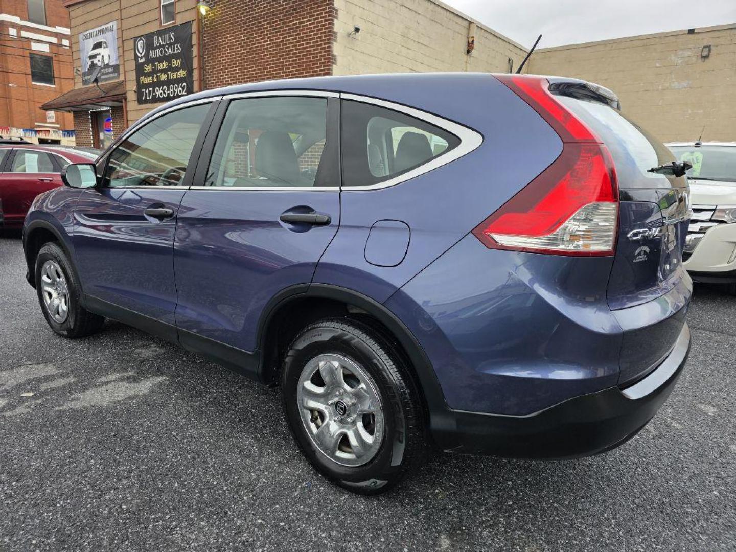 2014 BLUE HONDA CR-V LX (2HKRM4H3XEH) with an 2.4L engine, Automatic transmission, located at 117 North Cameron Street, Harrisburg, PA, 17101, (717) 963-8962, 40.267021, -76.875351 - WE FINANCE!!! Good Credit/ Bad Credit/ No Credit - ALL Trade-Ins Welcomed!!! ***Guaranteed Credit Approval*** APPLY ONLINE or CALL us TODAY ;) Please call us to discuss your cash and financing options. - Photo#2