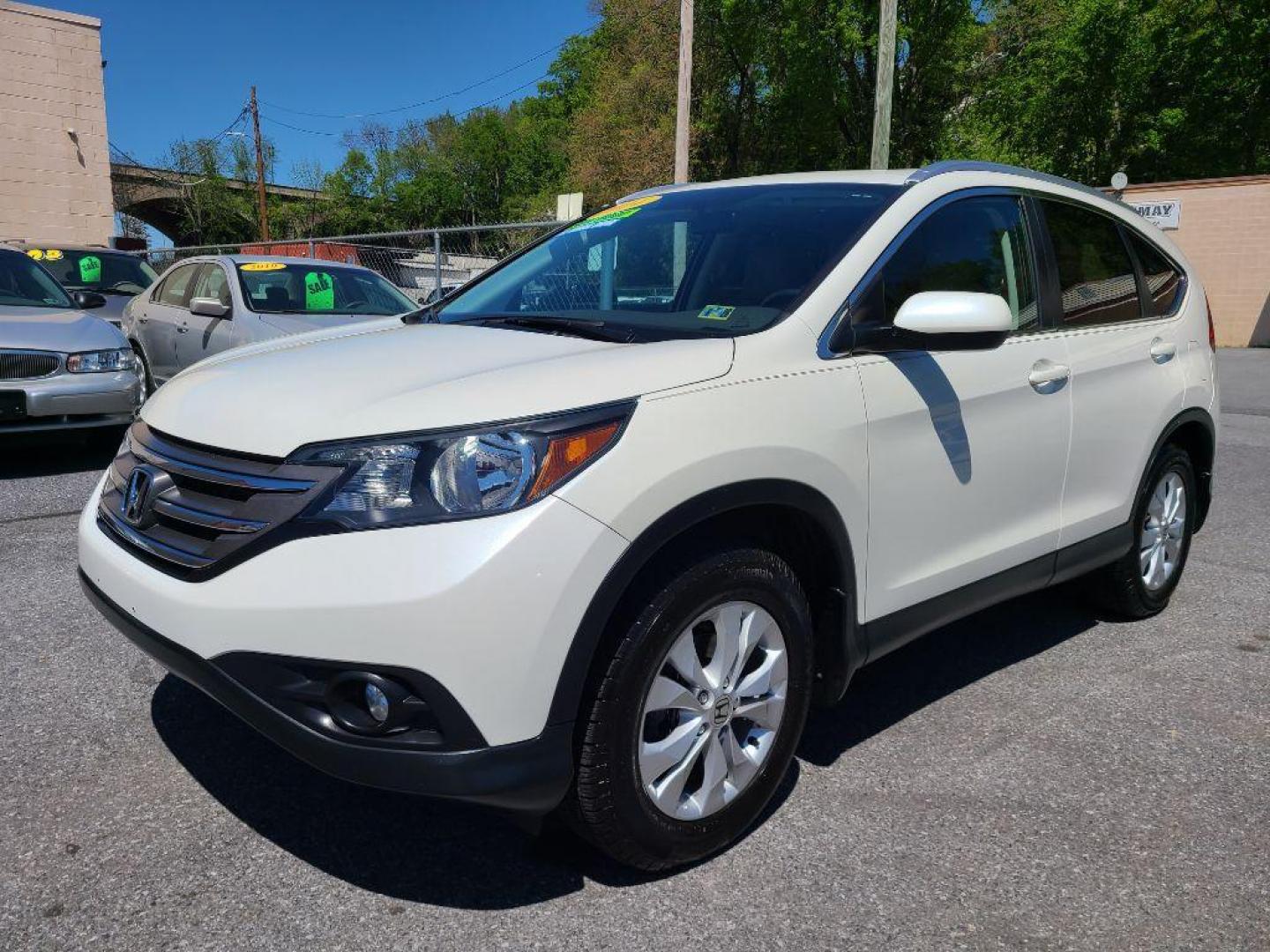 2014 WHITE HONDA CR-V EXL (5J6RM4H70EL) with an 2.4L engine, Automatic transmission, located at 7981 Paxton Street, Harrisburg, PA, 17111, (717) 561-2926, 40.261490, -76.749229 - WE FINANCE!!! Good Credit/ Bad Credit/ No Credit - ALL Trade-Ins Welcomed!!! ***Guaranteed Credit Approval*** APPLY ONLINE or CALL us TODAY ;) Internet Prices and Marketplace Prices are SPECIAL discounted ***CASH DEALS*** Retail Prices are higher. Please call us to discuss your cash and finan - Photo#0