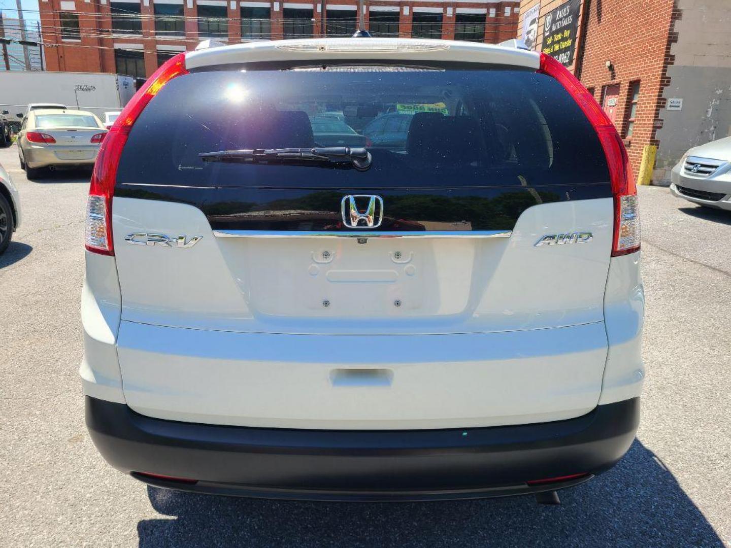 2014 WHITE HONDA CR-V EXL (5J6RM4H70EL) with an 2.4L engine, Automatic transmission, located at 7981 Paxton Street, Harrisburg, PA, 17111, (717) 561-2926, 40.261490, -76.749229 - WE FINANCE!!! Good Credit/ Bad Credit/ No Credit - ALL Trade-Ins Welcomed!!! ***Guaranteed Credit Approval*** APPLY ONLINE or CALL us TODAY ;) Internet Prices and Marketplace Prices are SPECIAL discounted ***CASH DEALS*** Retail Prices are higher. Please call us to discuss your cash and finan - Photo#1