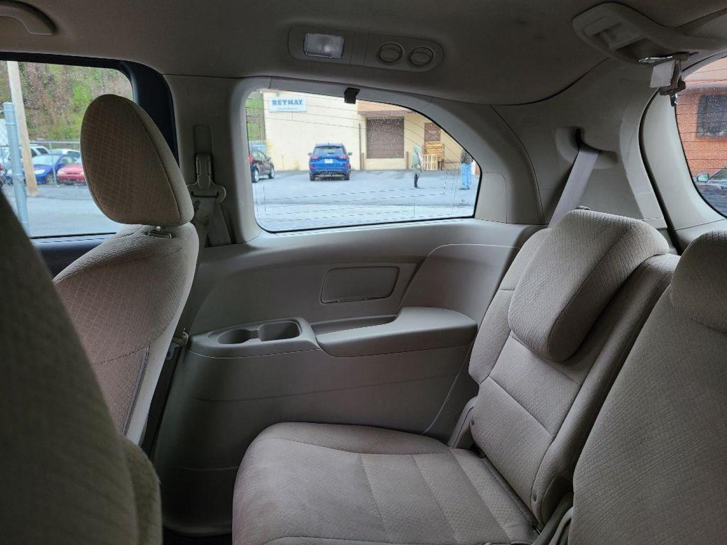 2014 WHITE HONDA ODYSSEY LX (5FNRL5H21EB) with an 3.5L engine, Automatic transmission, located at 117 North Cameron Street, Harrisburg, PA, 17101, (717) 963-8962, 40.267021, -76.875351 - WE FINANCE!!! Good Credit/ Bad Credit/ No Credit - ALL Trade-Ins Welcomed!!! ***Guaranteed Credit Approval*** APPLY ONLINE or CALL us TODAY ;) Internet Prices and Marketplace Prices are SPECIAL discounted ***CASH DEALS*** Retail Prices are higher. Please call us to discuss your cash and finan - Photo#12