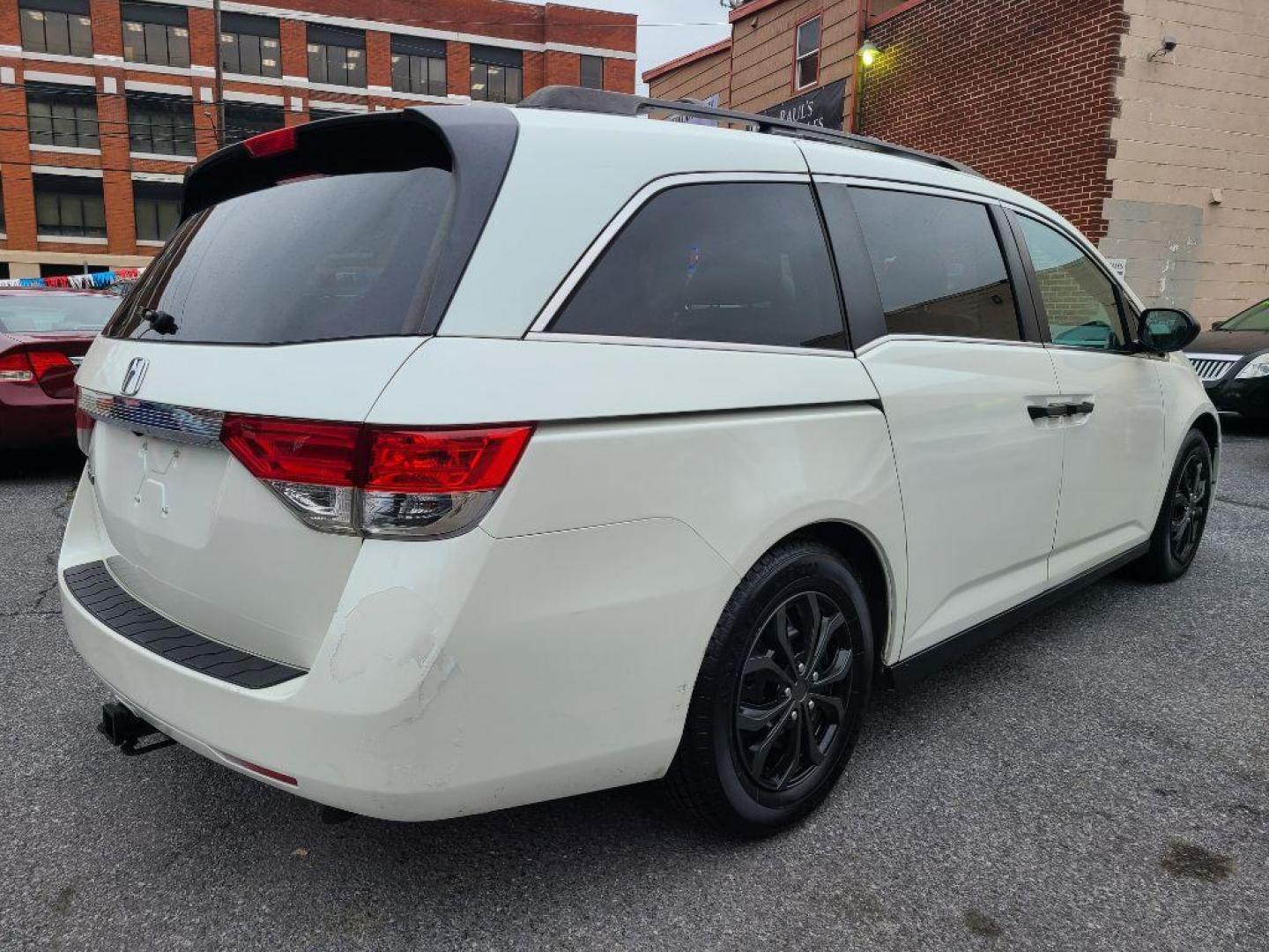 2014 WHITE HONDA ODYSSEY LX (5FNRL5H21EB) with an 3.5L engine, Automatic transmission, located at 117 North Cameron Street, Harrisburg, PA, 17101, (717) 963-8962, 40.267021, -76.875351 - WE FINANCE!!! Good Credit/ Bad Credit/ No Credit - ALL Trade-Ins Welcomed!!! ***Guaranteed Credit Approval*** APPLY ONLINE or CALL us TODAY ;) Internet Prices and Marketplace Prices are SPECIAL discounted ***CASH DEALS*** Retail Prices are higher. Please call us to discuss your cash and finan - Photo#3