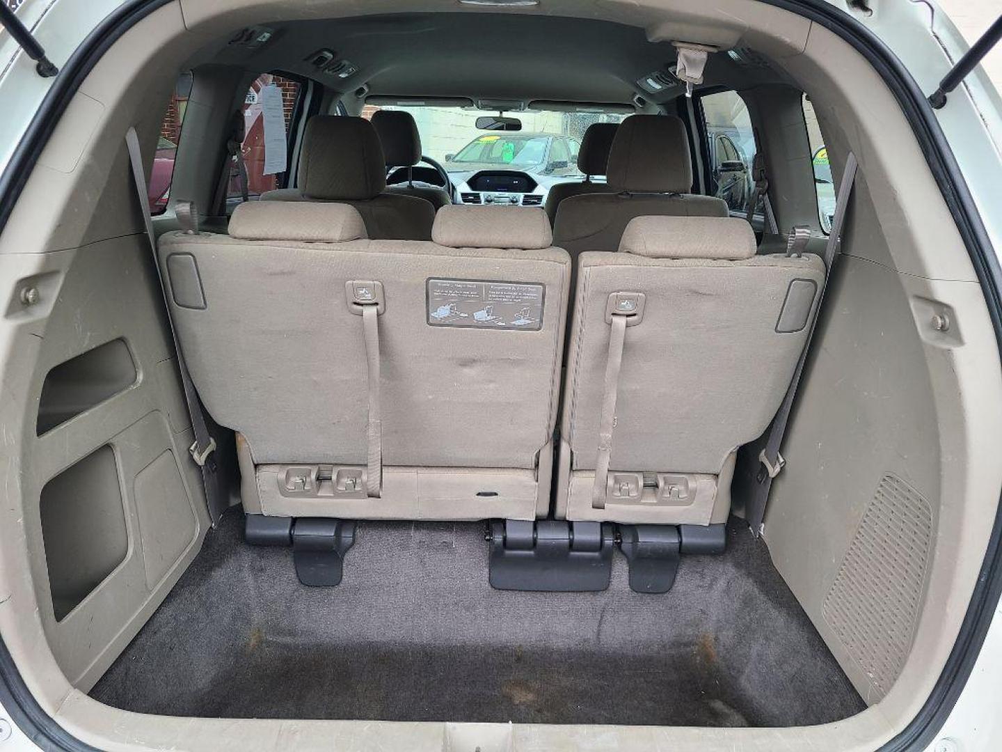 2014 WHITE HONDA ODYSSEY LX (5FNRL5H21EB) with an 3.5L engine, Automatic transmission, located at 117 North Cameron Street, Harrisburg, PA, 17101, (717) 963-8962, 40.267021, -76.875351 - WE FINANCE!!! Good Credit/ Bad Credit/ No Credit - ALL Trade-Ins Welcomed!!! ***Guaranteed Credit Approval*** APPLY ONLINE or CALL us TODAY ;) Internet Prices and Marketplace Prices are SPECIAL discounted ***CASH DEALS*** Retail Prices are higher. Please call us to discuss your cash and finan - Photo#8