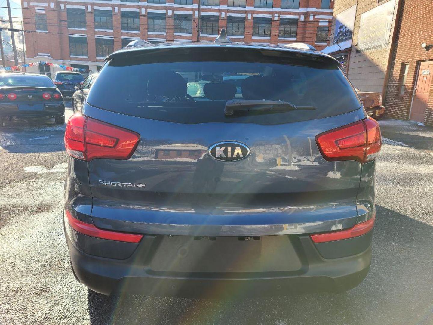 2014 BLUE KIA SPORTAGE BASE (KNDPB3AC8E7) with an 2.4L engine, Automatic transmission, located at 7981 Paxton Street, Harrisburg, PA, 17111, (717) 561-2926, 40.261490, -76.749229 - WE FINANCE!!! Good Credit/ Bad Credit/ No Credit - ALL Trade-Ins Welcomed!!! ***Guaranteed Credit Approval*** APPLY ONLINE or CALL us TODAY ;) Internet Prices and Marketplace Prices are SPECIAL discounted ***CASH DEALS*** Retail Prices are higher. Please call us to discuss your cash and finan - Photo#3