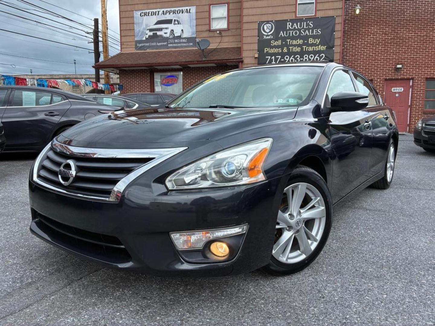 2014 GREY NISSAN ALTIMA 2.5 (1N4AL3AP8EC) with an 2.5L engine, Continuously Variable transmission, located at 117 North Cameron Street, Harrisburg, PA, 17101, (717) 963-8962, 40.267021, -76.875351 - Photo#0