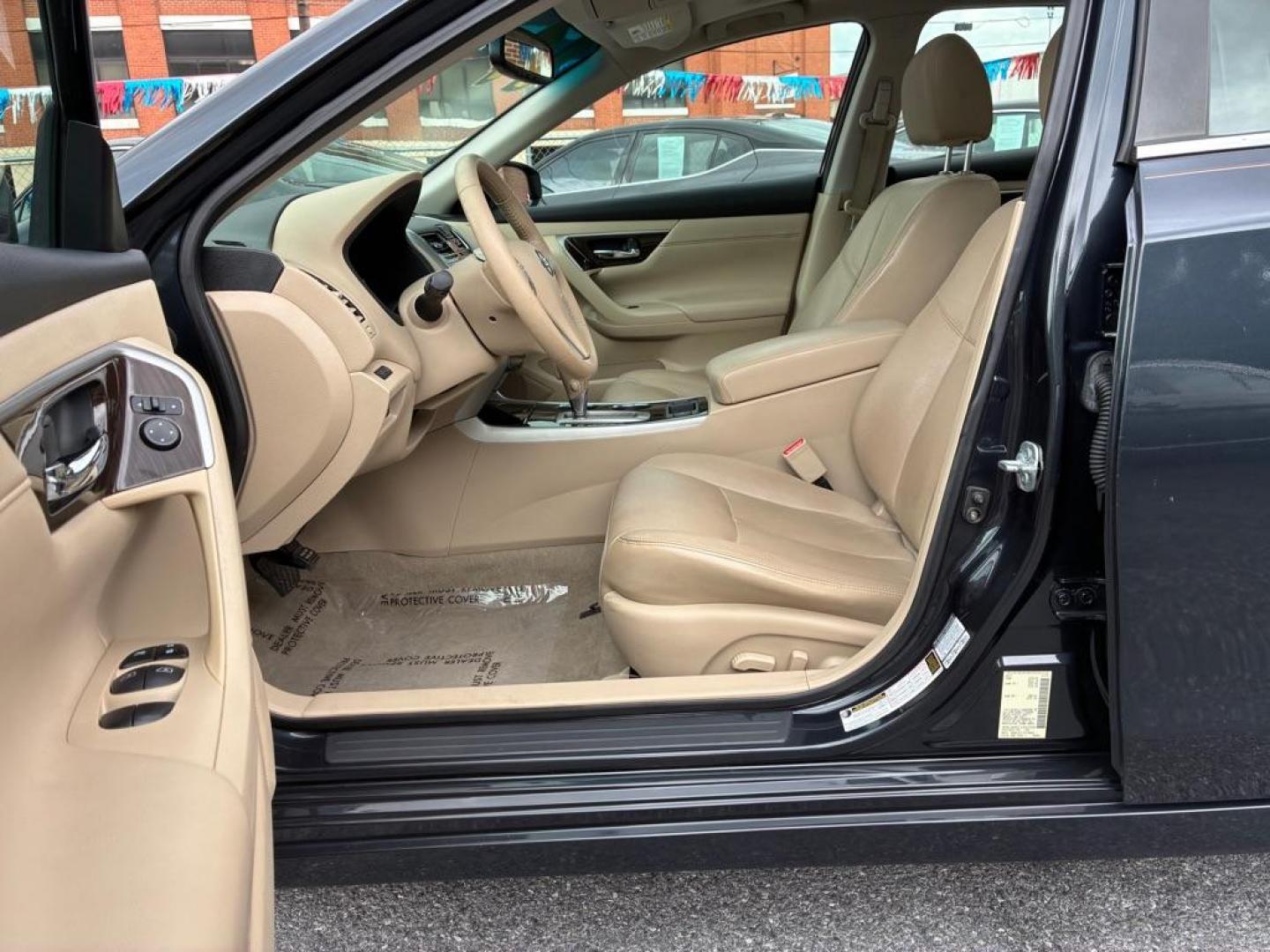 2014 GREY NISSAN ALTIMA 2.5 (1N4AL3AP8EC) with an 2.5L engine, Continuously Variable transmission, located at 117 North Cameron Street, Harrisburg, PA, 17101, (717) 963-8962, 40.267021, -76.875351 - Photo#13